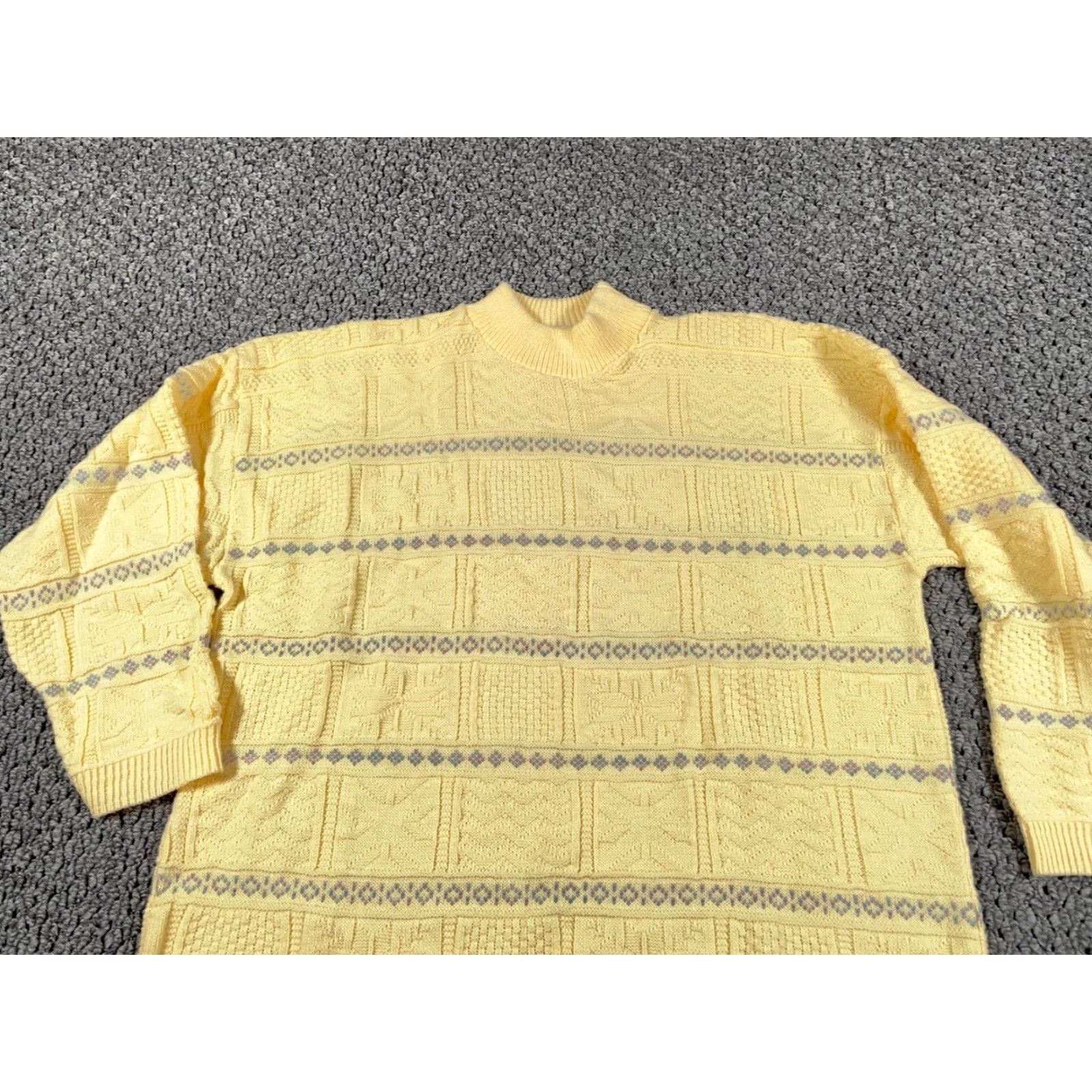 Basic Editions VINTAGE Basic Editions Sweater Womens L Yellow Oversized Chunky Knit Mock Neck Geometric 90s Size L / US 10 / IT 46 - 4 Thumbnail