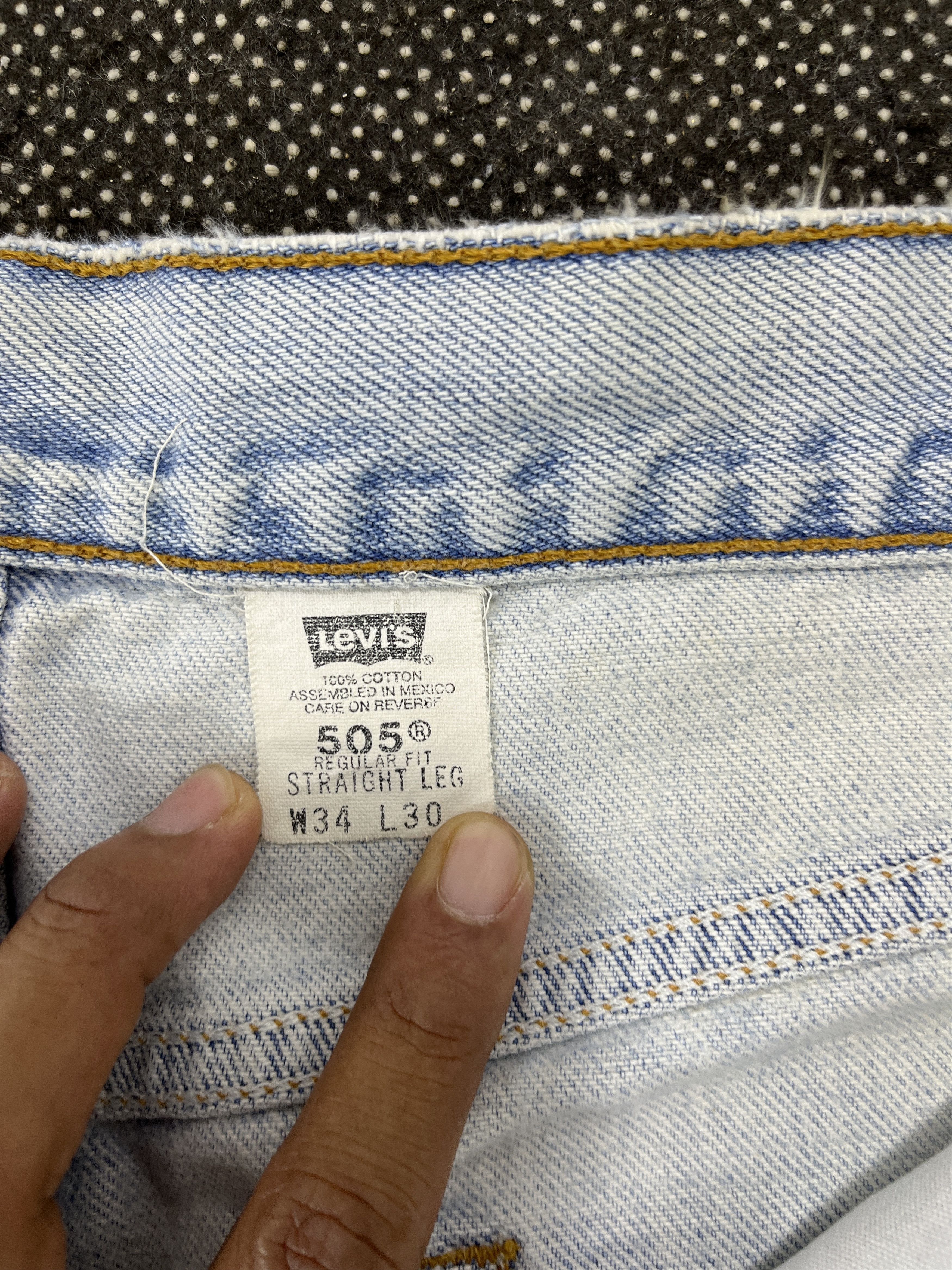 Levi's 90s Vintage Levis 505 Light Wash Jeans - J544 Size US 34 / EU 50 - 6 Thumbnail