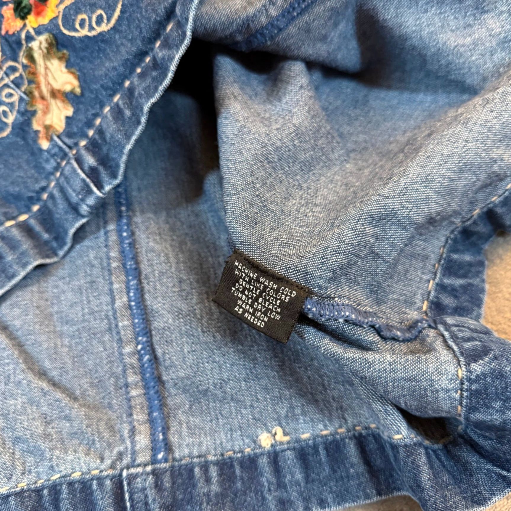 Denime VINTAGE Northcrest Denim Jacket Floral Embroidered Button Front Womens Size 22/24 Size 3XL / US 20-22 - 7 Thumbnail