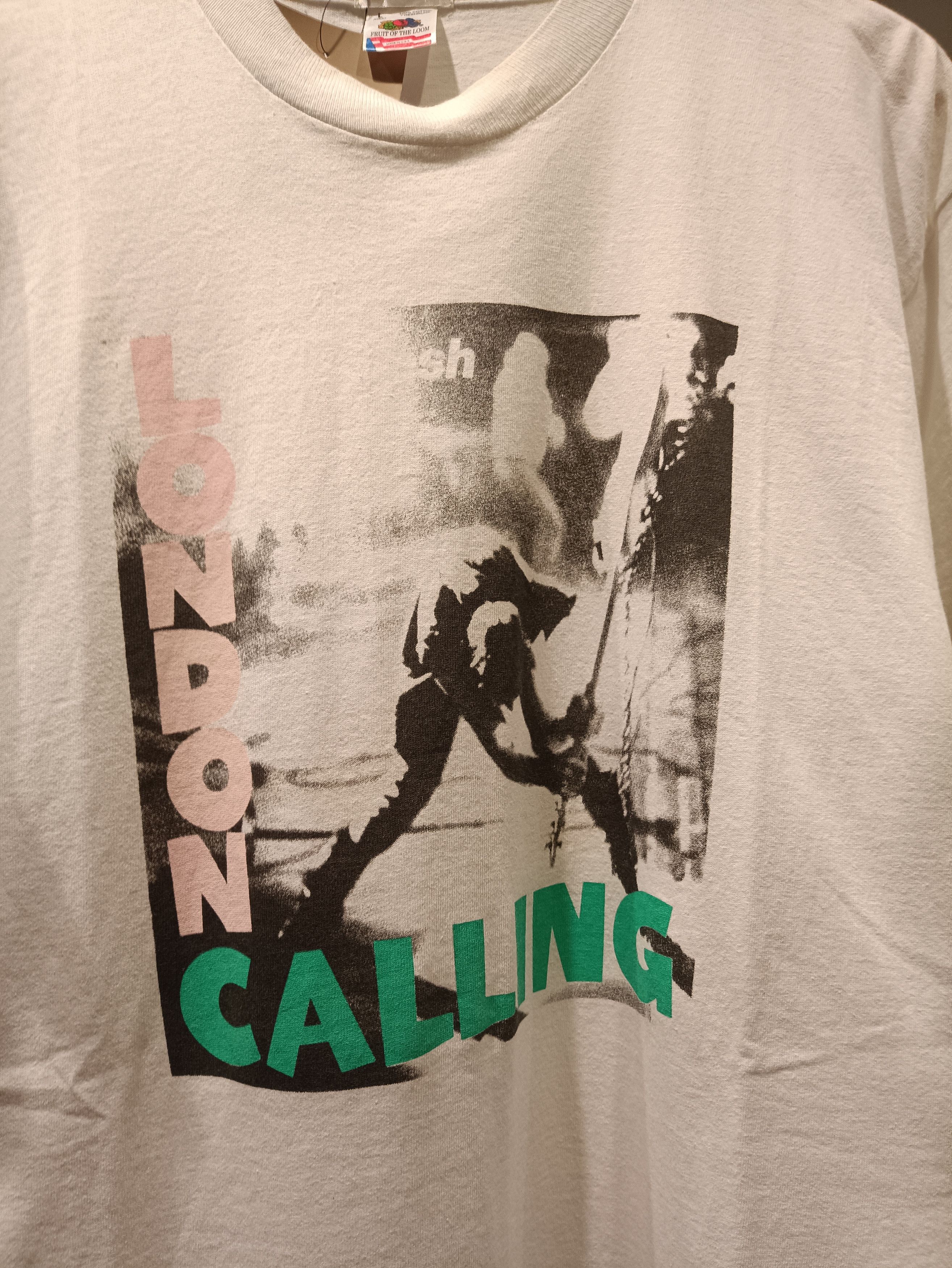 Band Tees Vintage The Clash London Calling Size US L / EU 52-54 / 3 - 2 Thumbnail