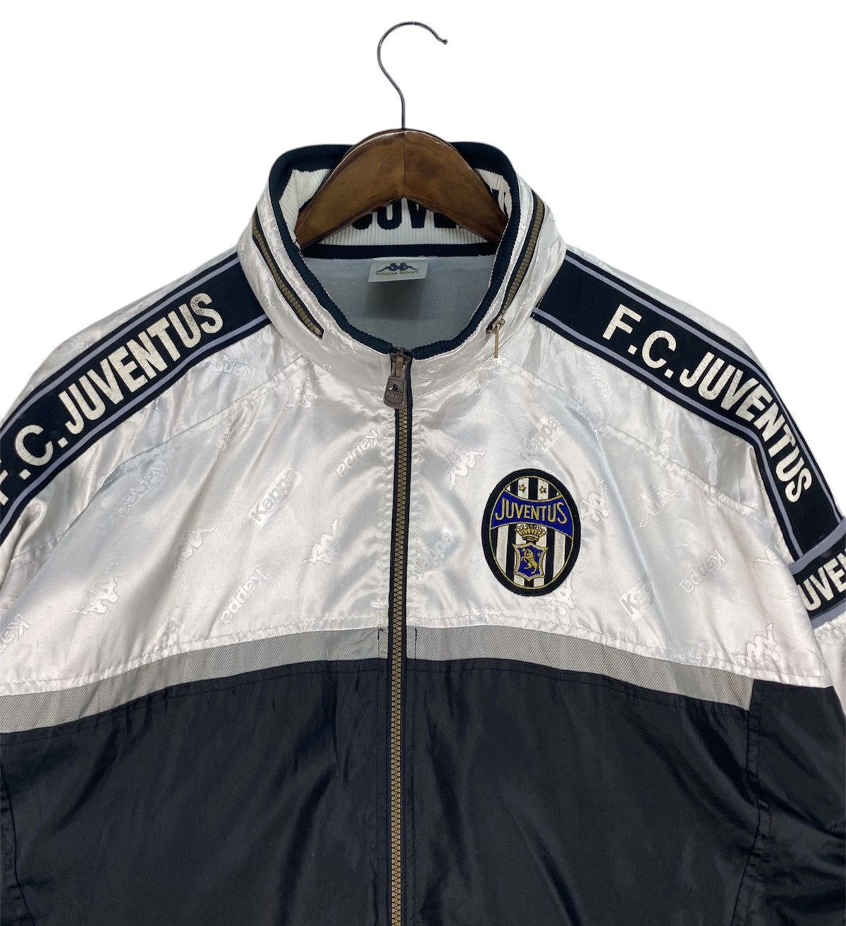 Kappa VINTAGE F.C JUVENTUS SWEATER Size US L / EU 52-54 / 3 - 2 Thumbnail