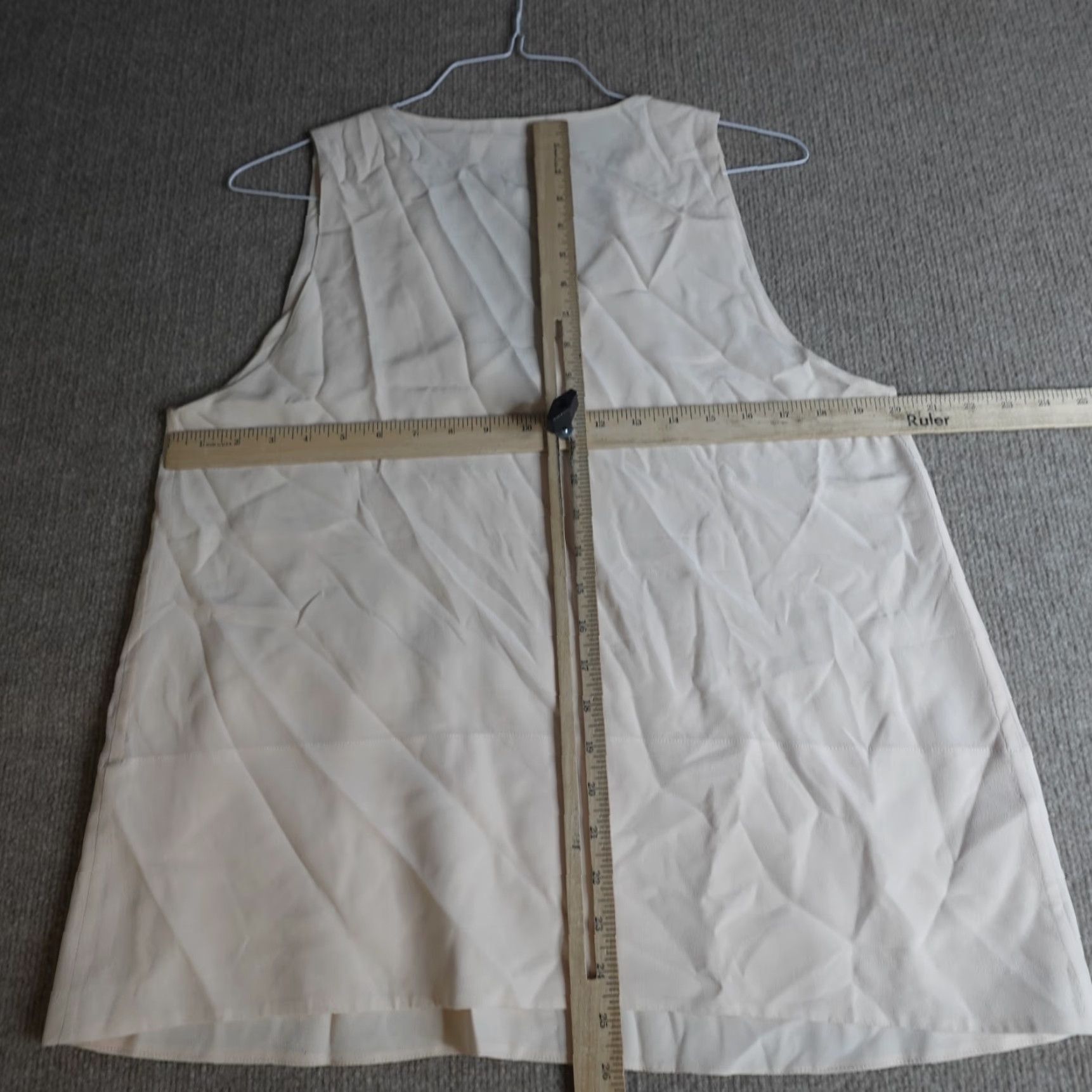Everlane Everlane Women's Tank 14 Beige Ivory Pink Solid 100% Silk Sleeveless V-Neck Short Pullover Casual Size XL / US 12-14 / IT 48-50 - 2 Thumbnail