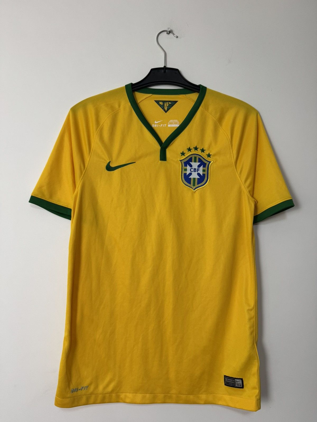 Nike Nike Brazil National Team 2014 Football Soccer Jersey Yellow Size US S / EU 44-46 / 1 - 2 Thumbnail