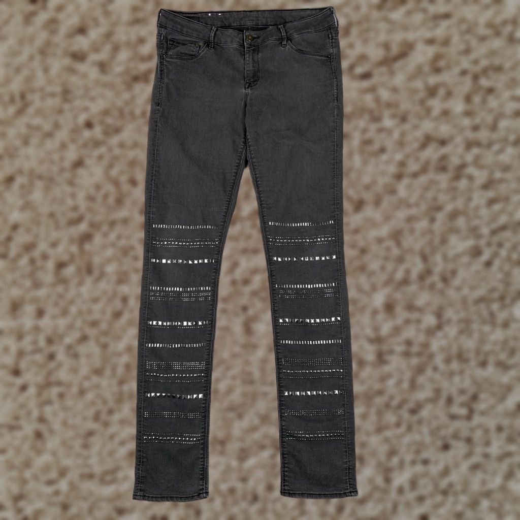 Vintage Vintage Black Cotton Blend Skinny Jeans Women 32 Low Rise Studded Distressed 33 Inseam Size 24" / US 00 / IT 34 - 1 Thumbnail