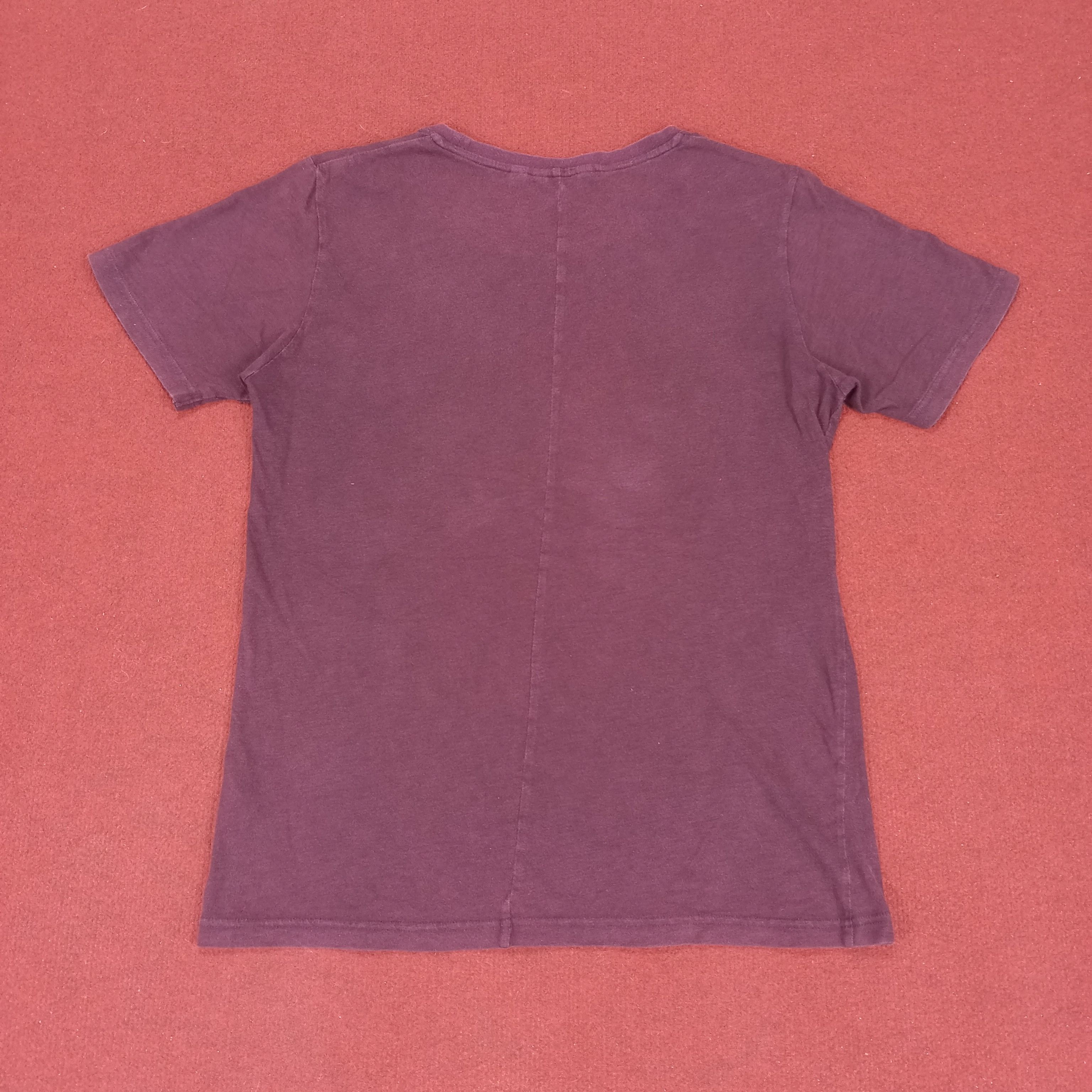 Japanese Brand × Undercover × Vintage Uniqlo Undercover Japanese Brand Streetwear Tshirt Size US M / EU 48-50 / 2 - 3 Thumbnail