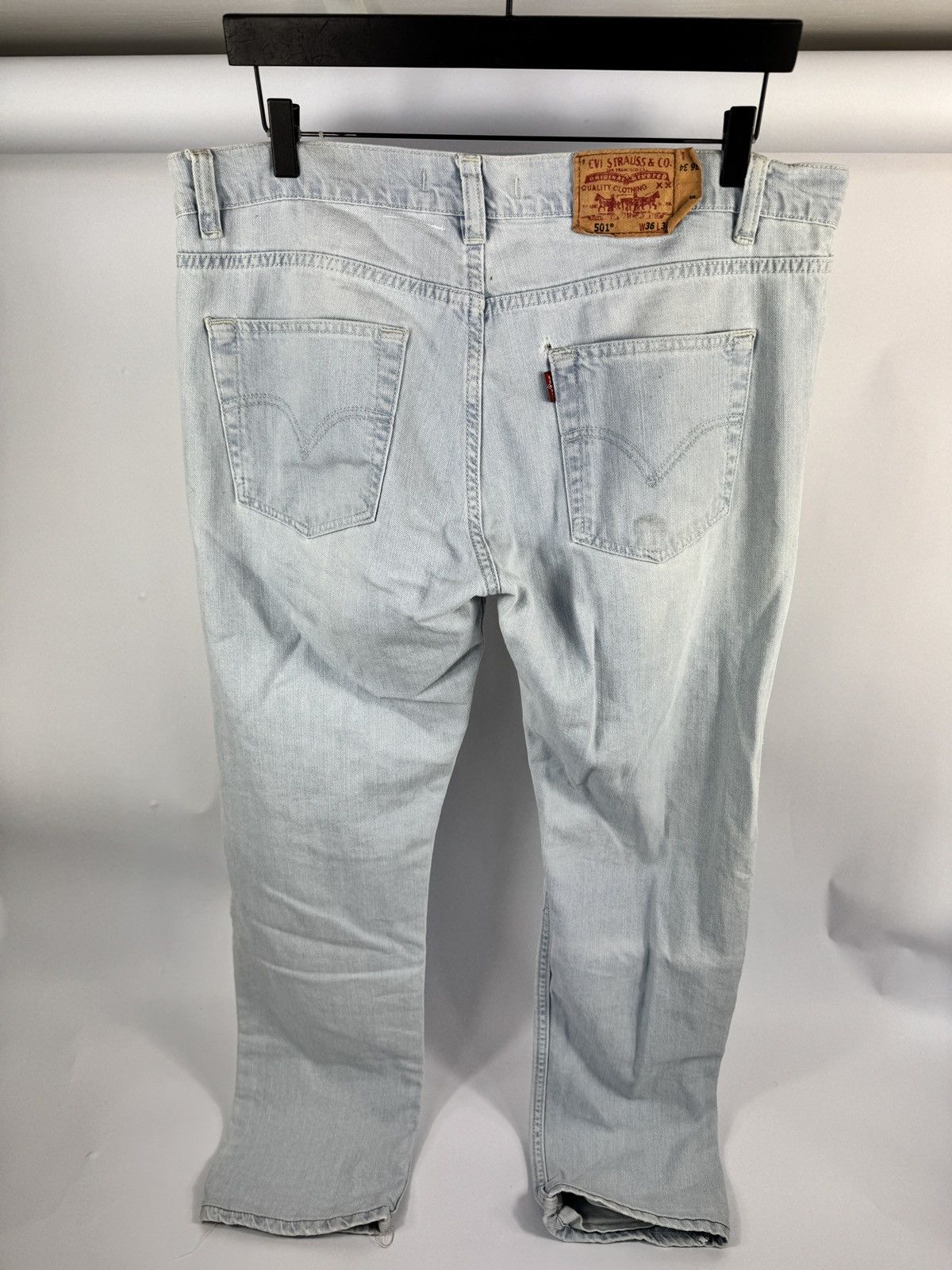 Levi's COUCOU BEBE CHANGEMENT DE PROPEIETAIRE DISTRESSED JEANS Size US 36 / EU 52 - 2 Thumbnail
