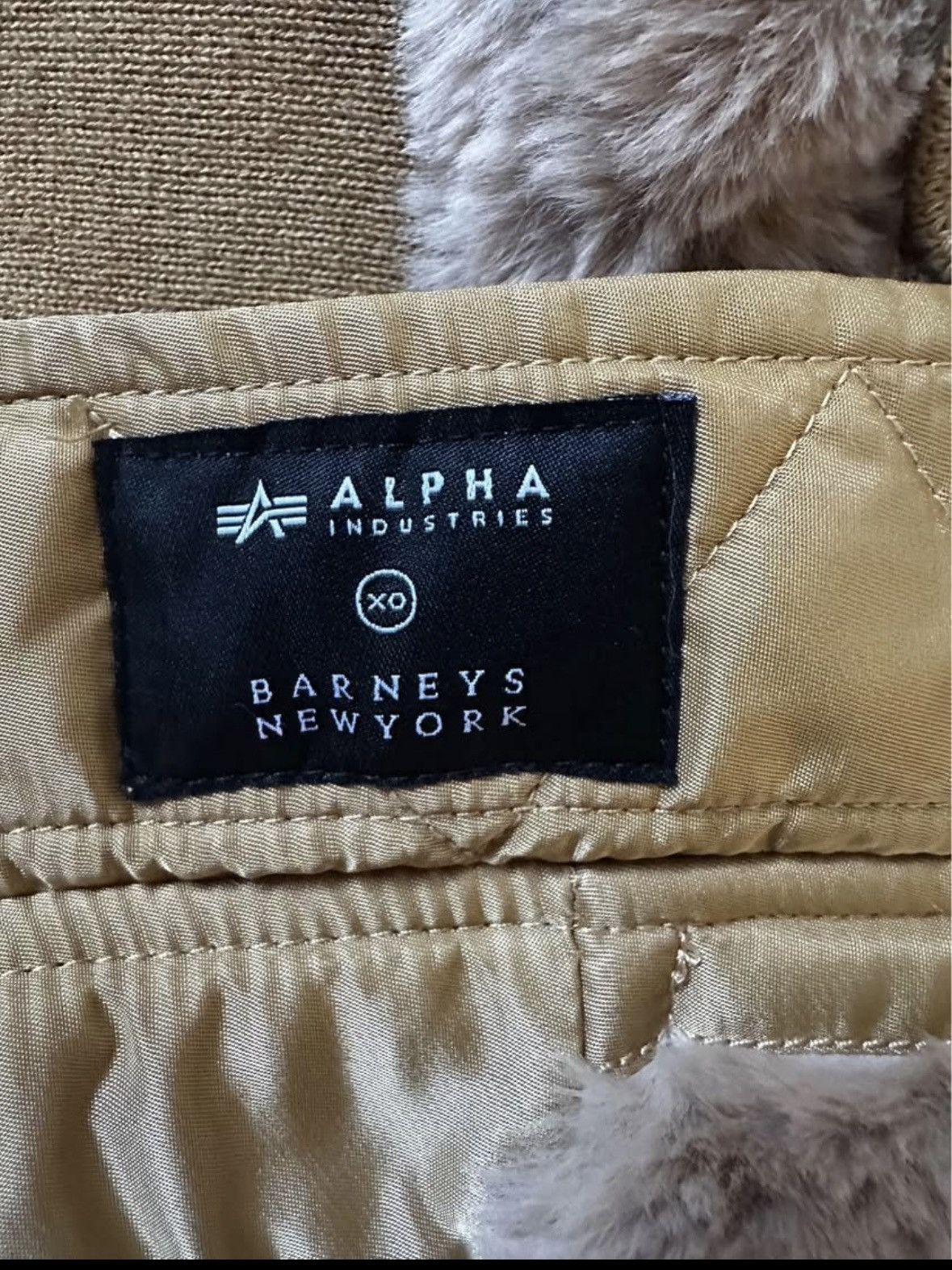 Barneys New York Barneys New York x Alpha Industries Reversible Bomber Jacket Size US M / EU 48-50 / 2 - 3 Thumbnail