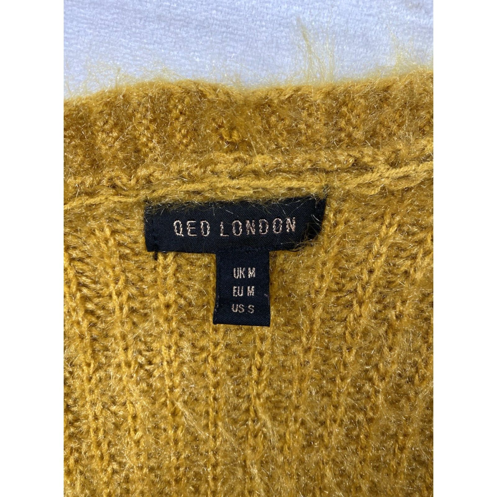 Vintage QED London Cardigan Sweater Womens S Gold Long Duster Cable Knit Dolman Sleeve Size S / US 4 / IT 40 - 7 Thumbnail