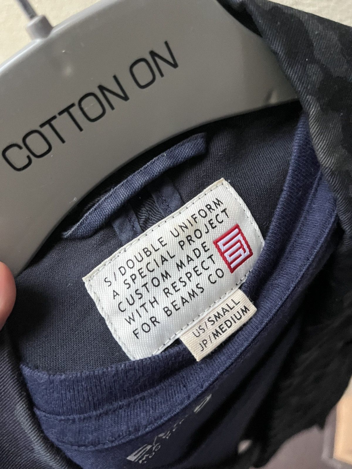 S/DOUBLE S/double x beams 2 pcs ; cotton blazer & plain navy tee Size US S / EU 44-46 / 1 - 5 Thumbnail