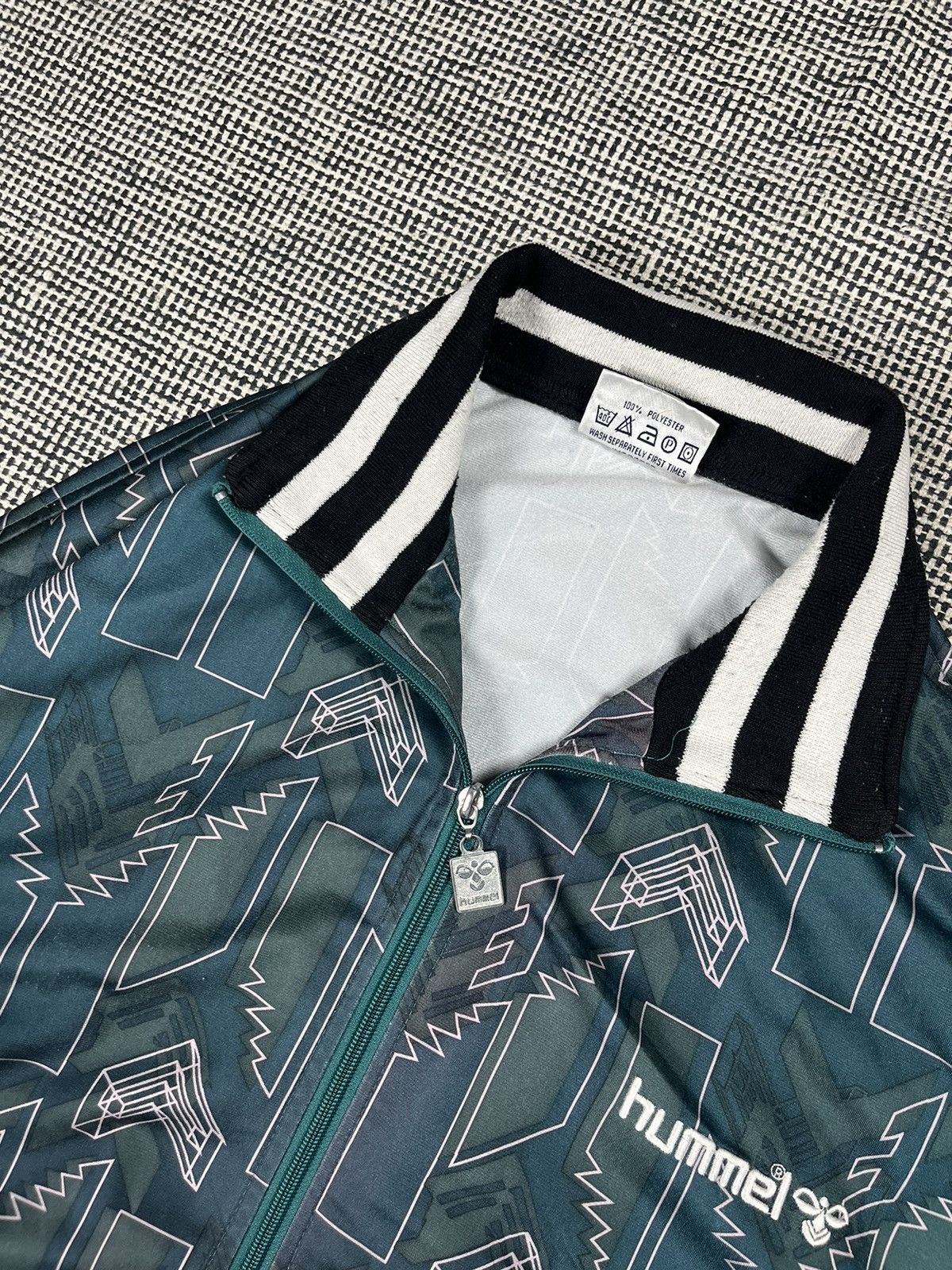 Hummel × Vintage 90s vintage hummel cool pattern zip up sweatshirt blokecore Size US XL / EU 56 / 4 - 4 Thumbnail