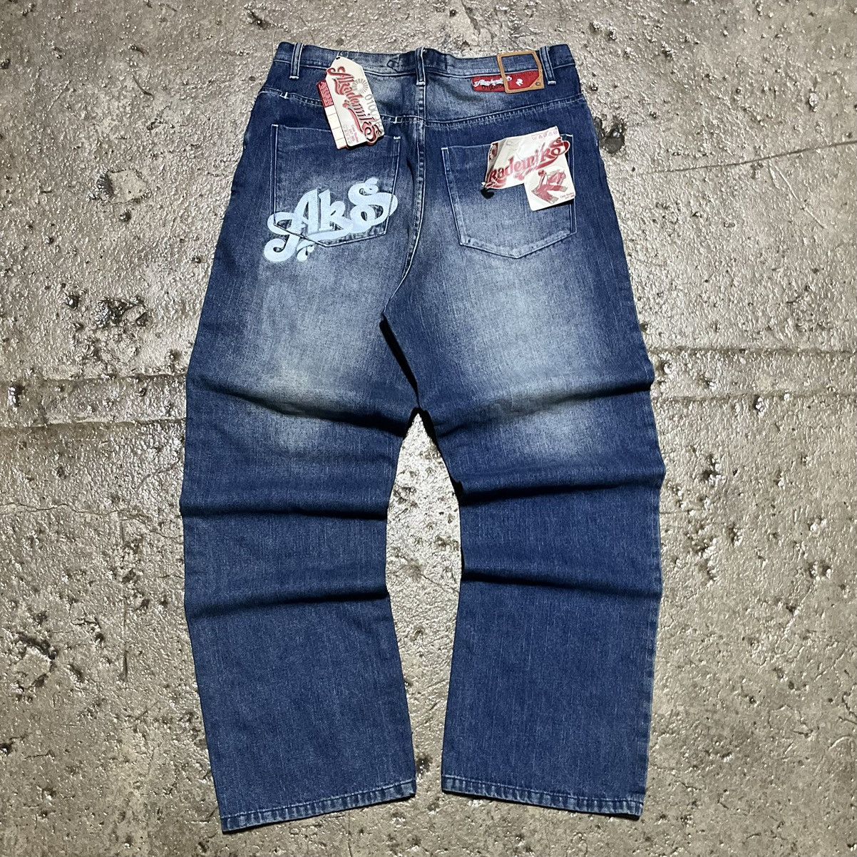 image of Crazy Vintage Y2K Baggy Skater Jeans Jnco Wide Leg Unique in Blue, Men's (Size 36)