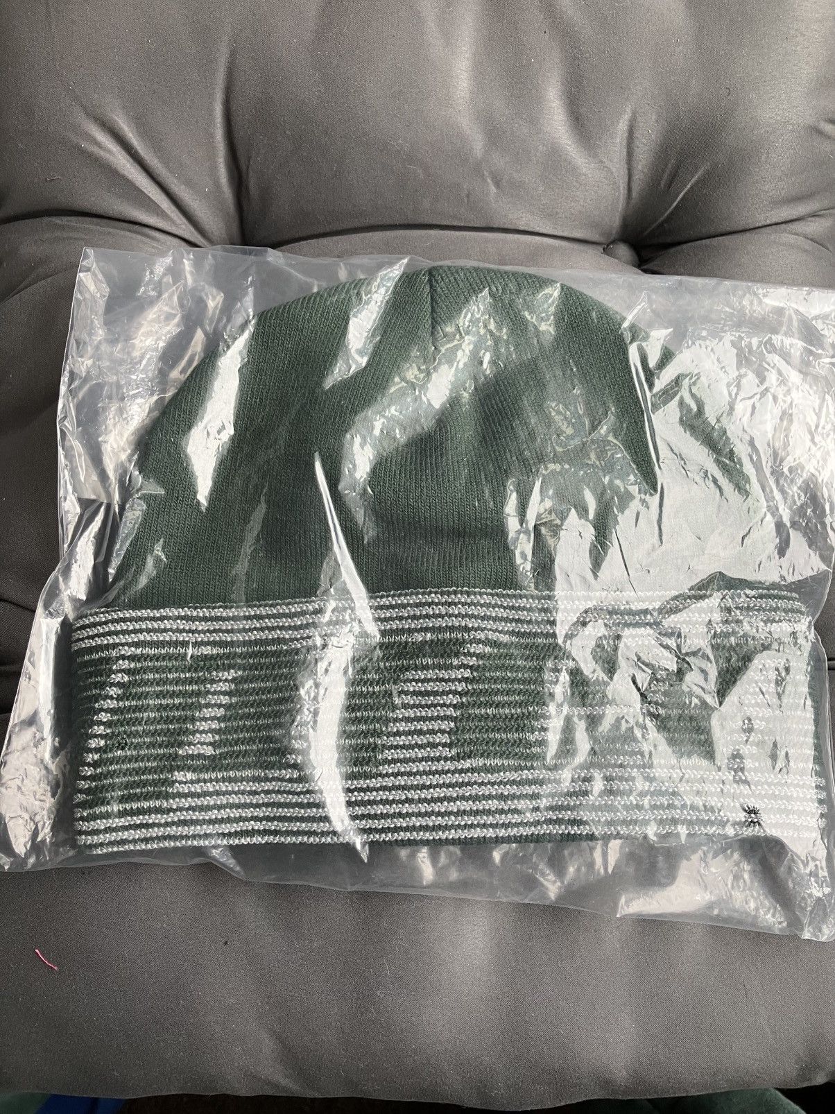 Supreme Supreme Reflective Jacquard Beanie Size ONE SIZE - 1 Thumbnail