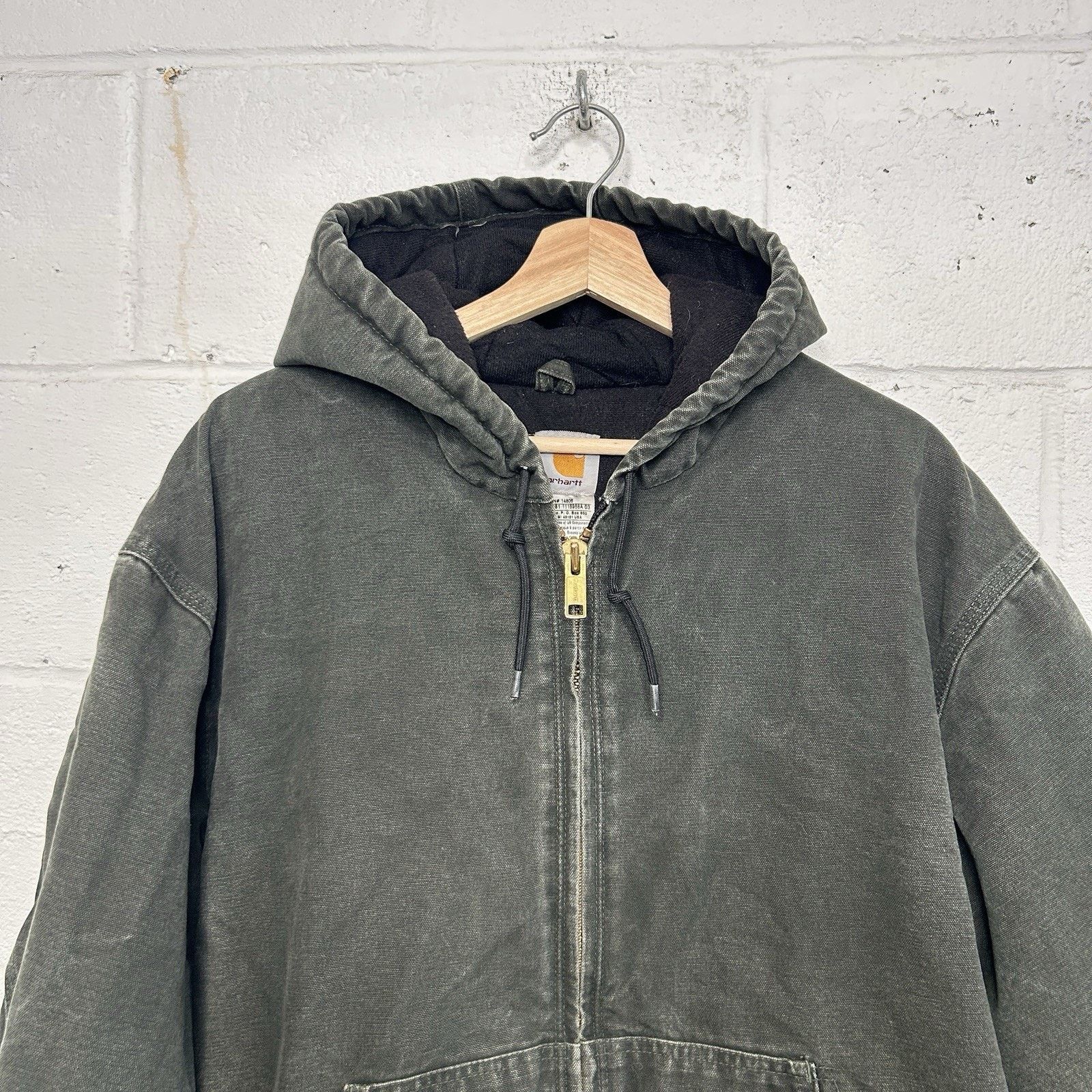 Carhartt Vintage Carhartt Quilted Hooded Active Jacket “Moss” J130 Size US XL / EU 56 / 4 - 3 Thumbnail