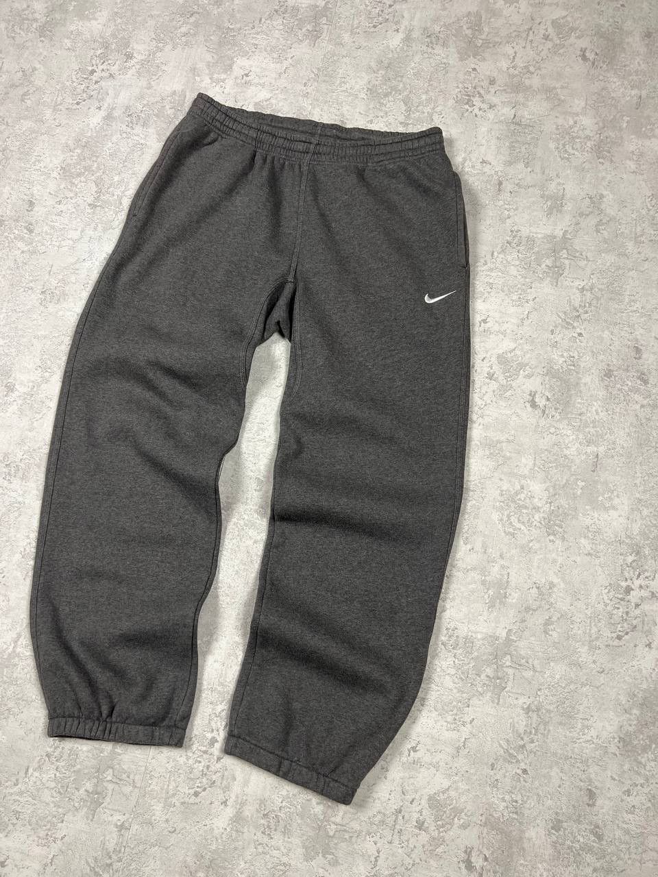 Nike Nike Baggy Grey Sweatpants Joggers Pants Size L Size US 35 - 3 Thumbnail