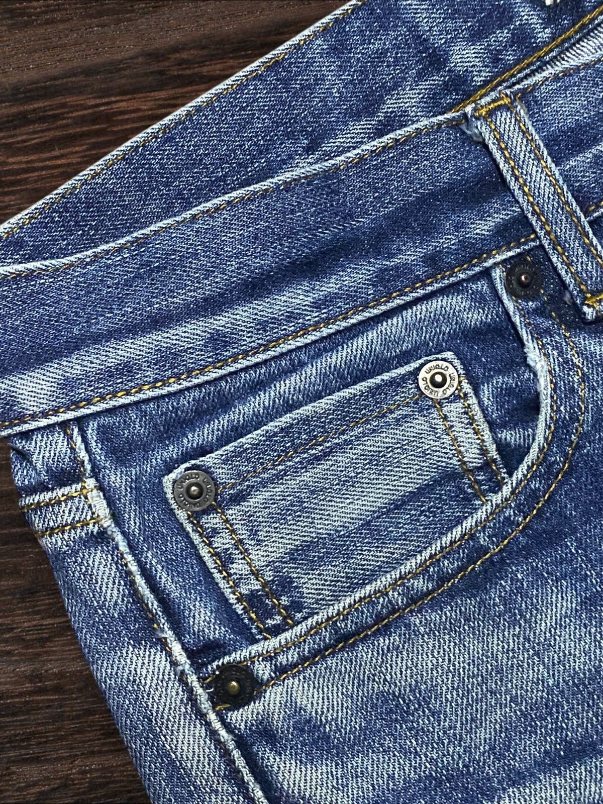 Japanese Brand Vintage Japanese Brand Uniqlo Selvedge Distressed Slim Jeans Size US 31 - 8 Thumbnail