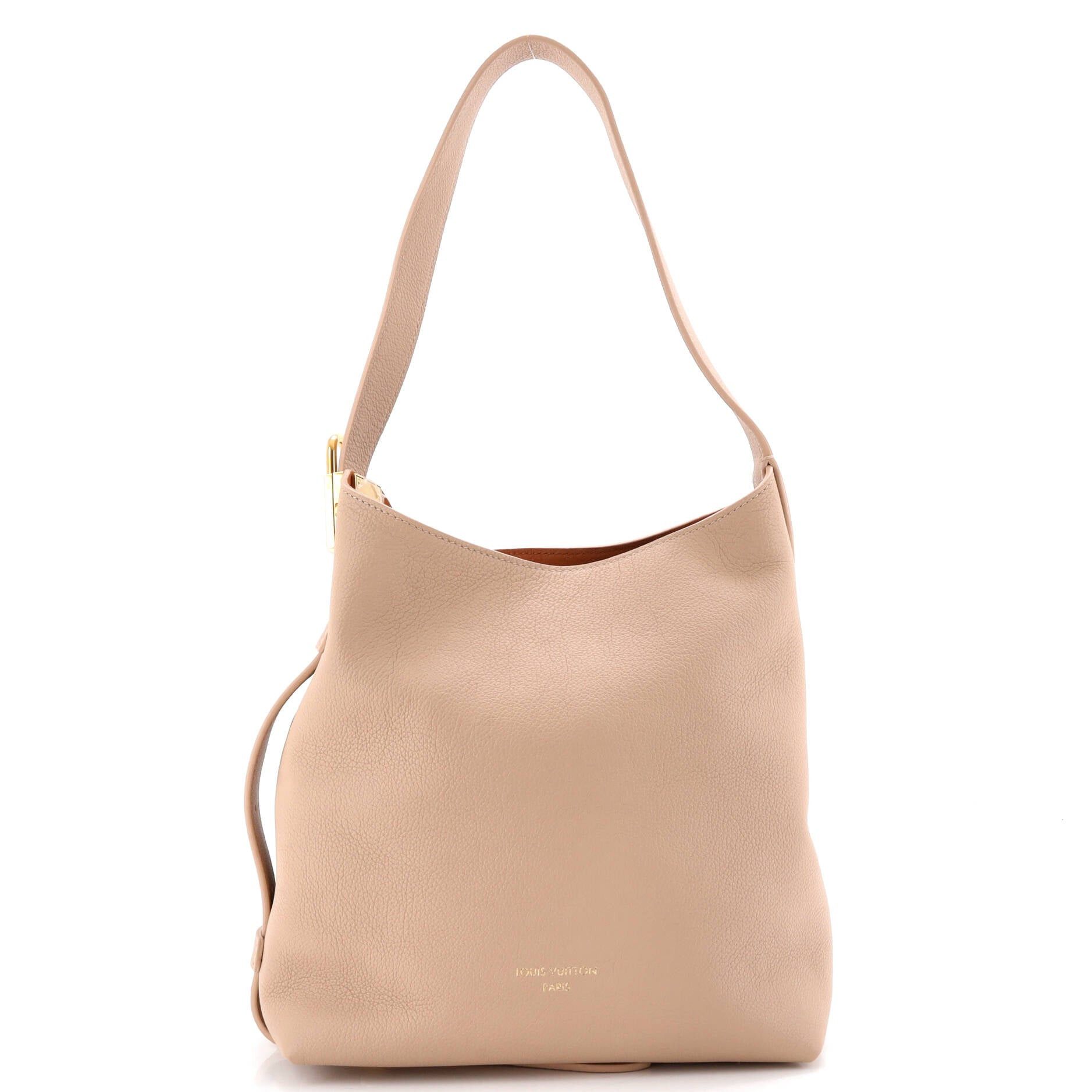 Louis Vuitton Low Key Hobo Size ONE SIZE - 1 Thumbnail