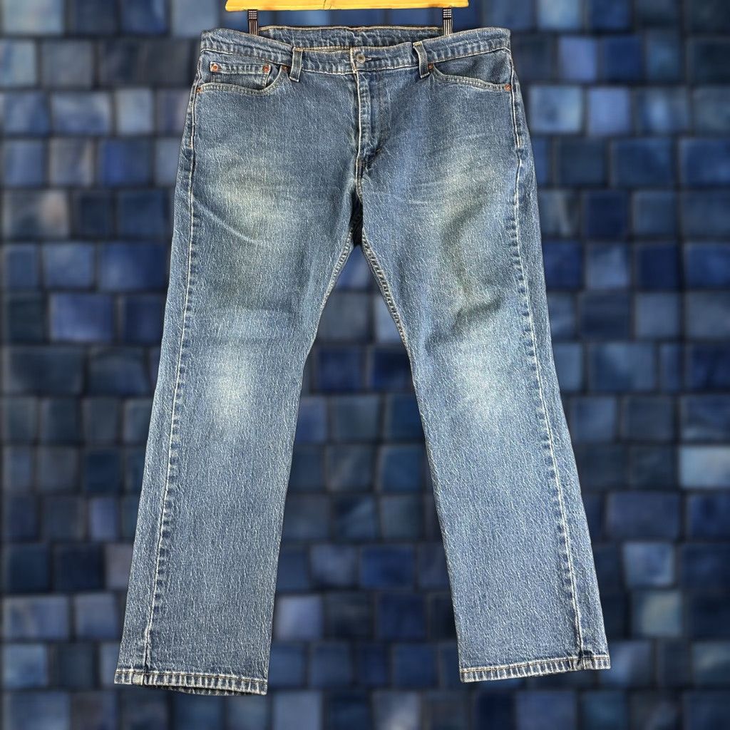 Levi's Levi's 511 Jeans Mens 38 Slim Medium Wash Denim Cotton Blend Pockets Straight 5-Pocket Logo Zipper Classic Modern Size US 38 / EU 54 - 1 Thumbnail