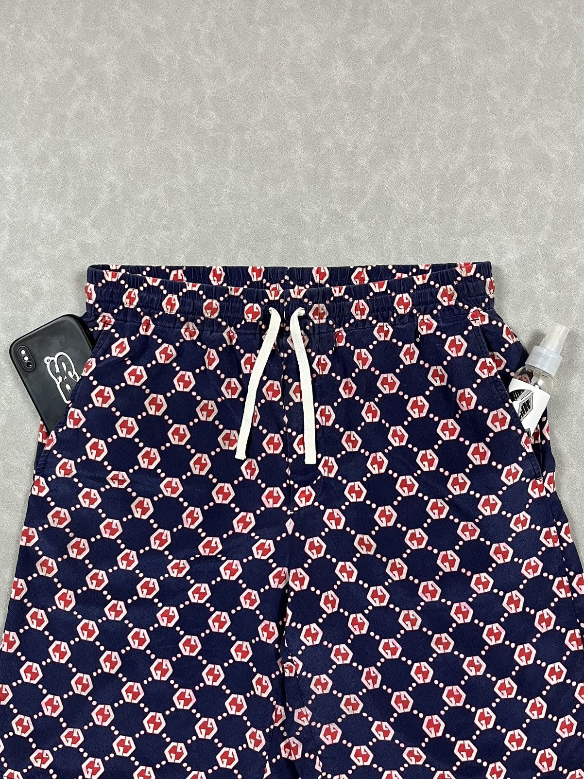Gucci Gucci monogram nylon short pants Size US 31 - 3 Thumbnail