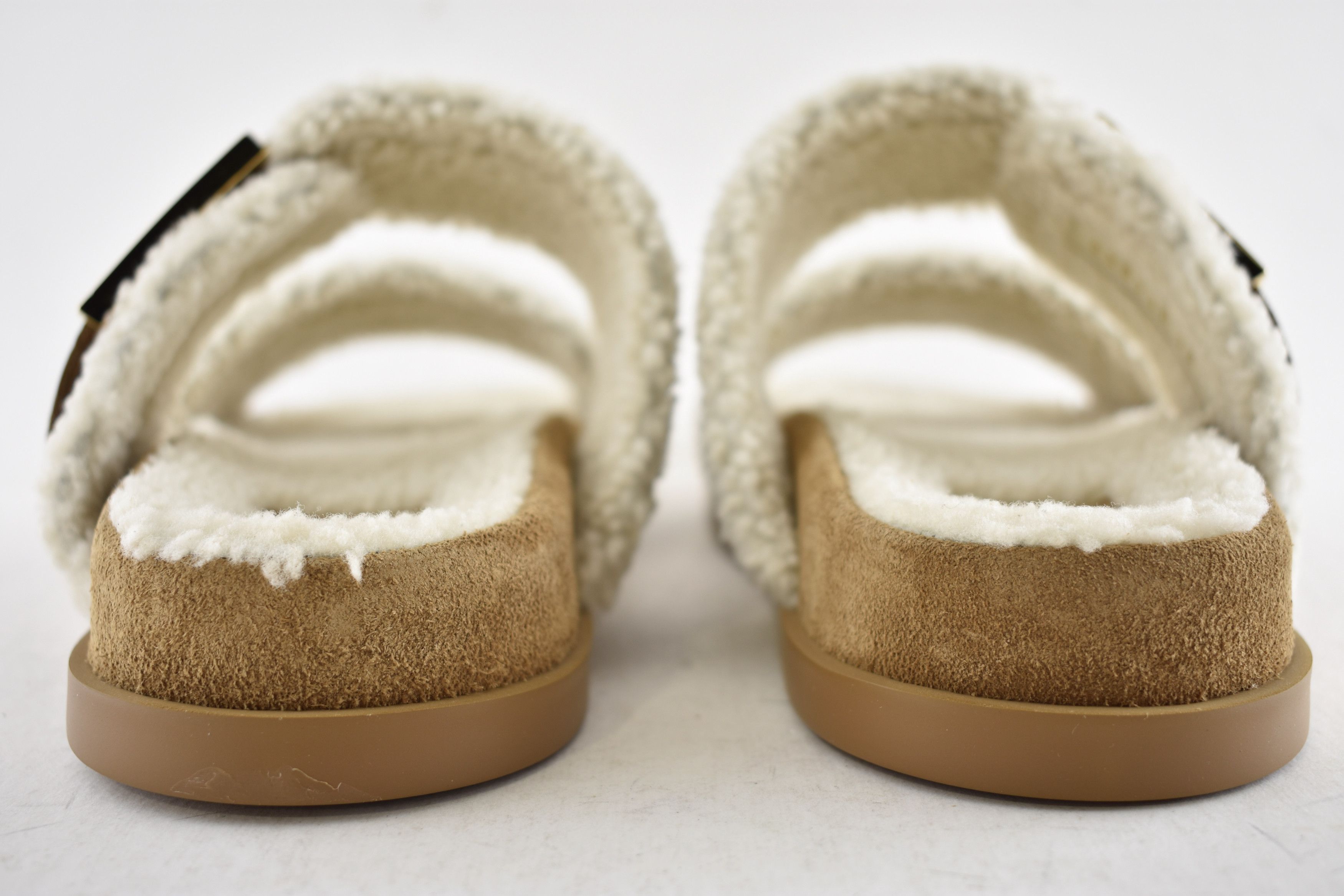 Fendi Fendi Feel Slide Shearling Fur Logo FF Mule Flat Sandal 37 Size US 7 / IT 37 - 18 Thumbnail