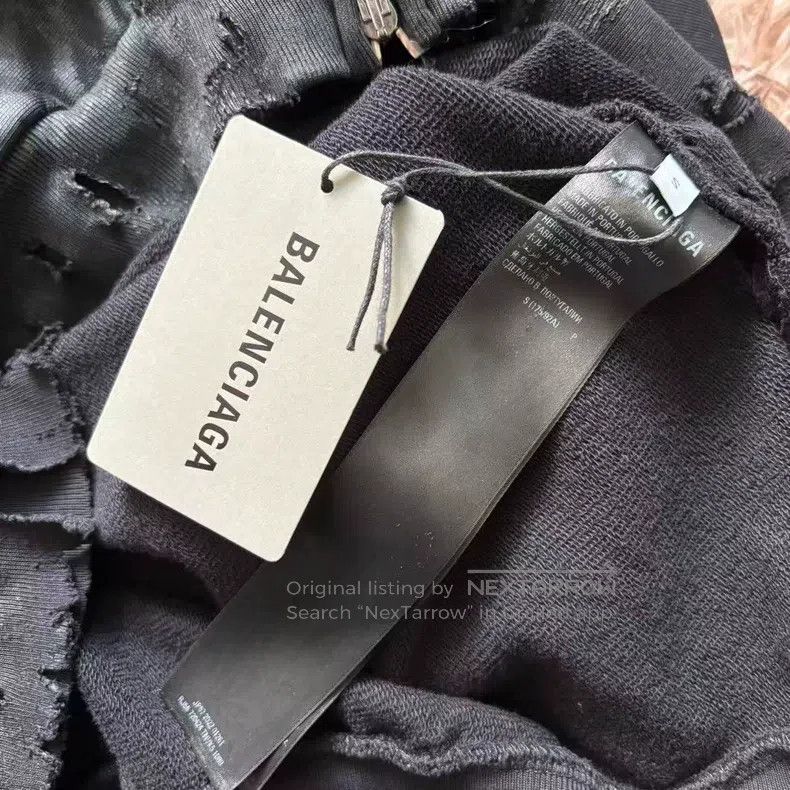Balenciaga Balenciaga Distressed Dye Tape Coca-Cola Zip-Up Hoodie Bla Size US S / EU 44-46 / 1 - 4 Thumbnail