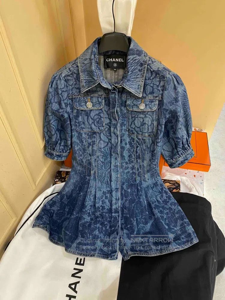 Chanel Chanel 16-year-old blue denim printed jacket Size XXS / US 00 / IT 34 - 1 Thumbnail