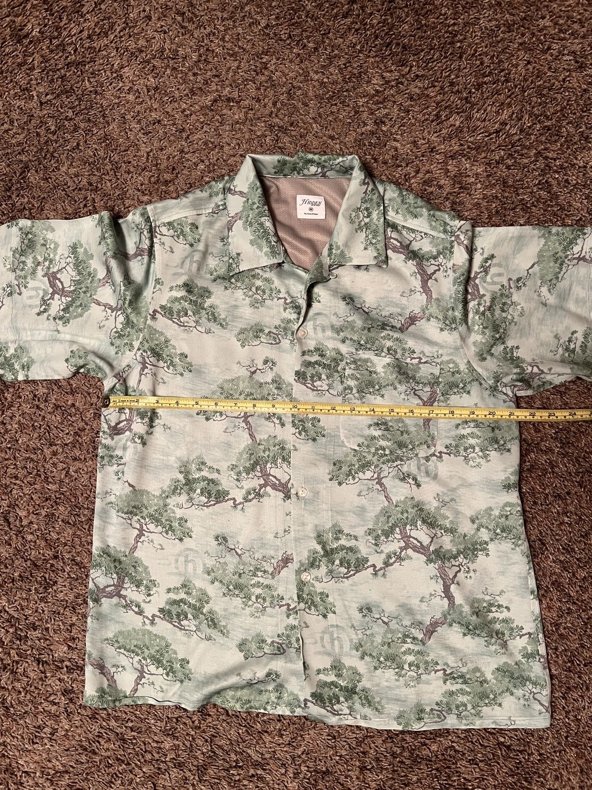 HIDDEN Hidden NY Bonsai Button Up in Green (2022) Size US M / EU 48-50 / 2 - 8 Thumbnail