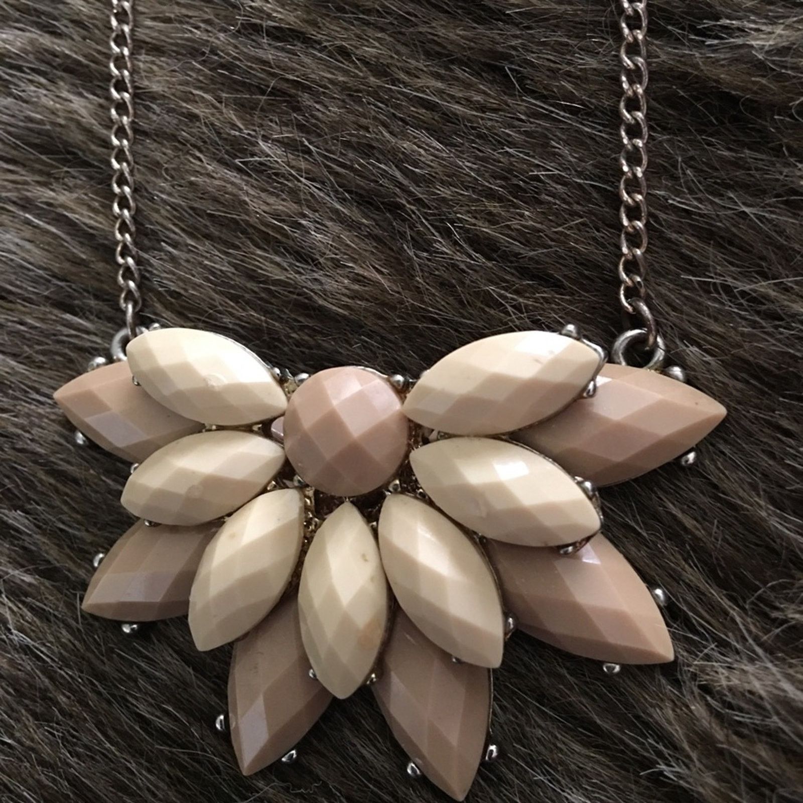 Vintage Vintage faceted glass cluster necklace Size ONE SIZE - 6 Thumbnail