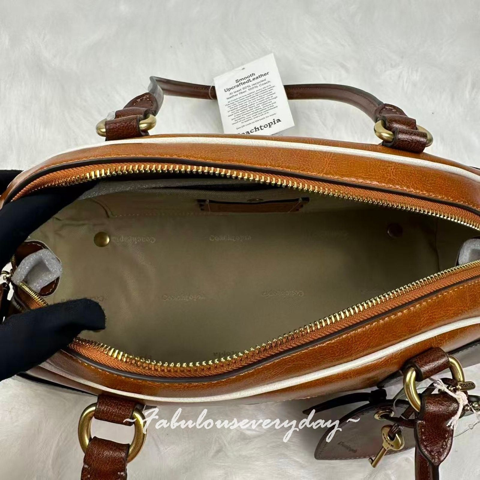Coach Coach Coachtopia Bowling Shoulder Bag Tan/Saddle CDU49 NWT Size ONE SIZE - 10 Thumbnail