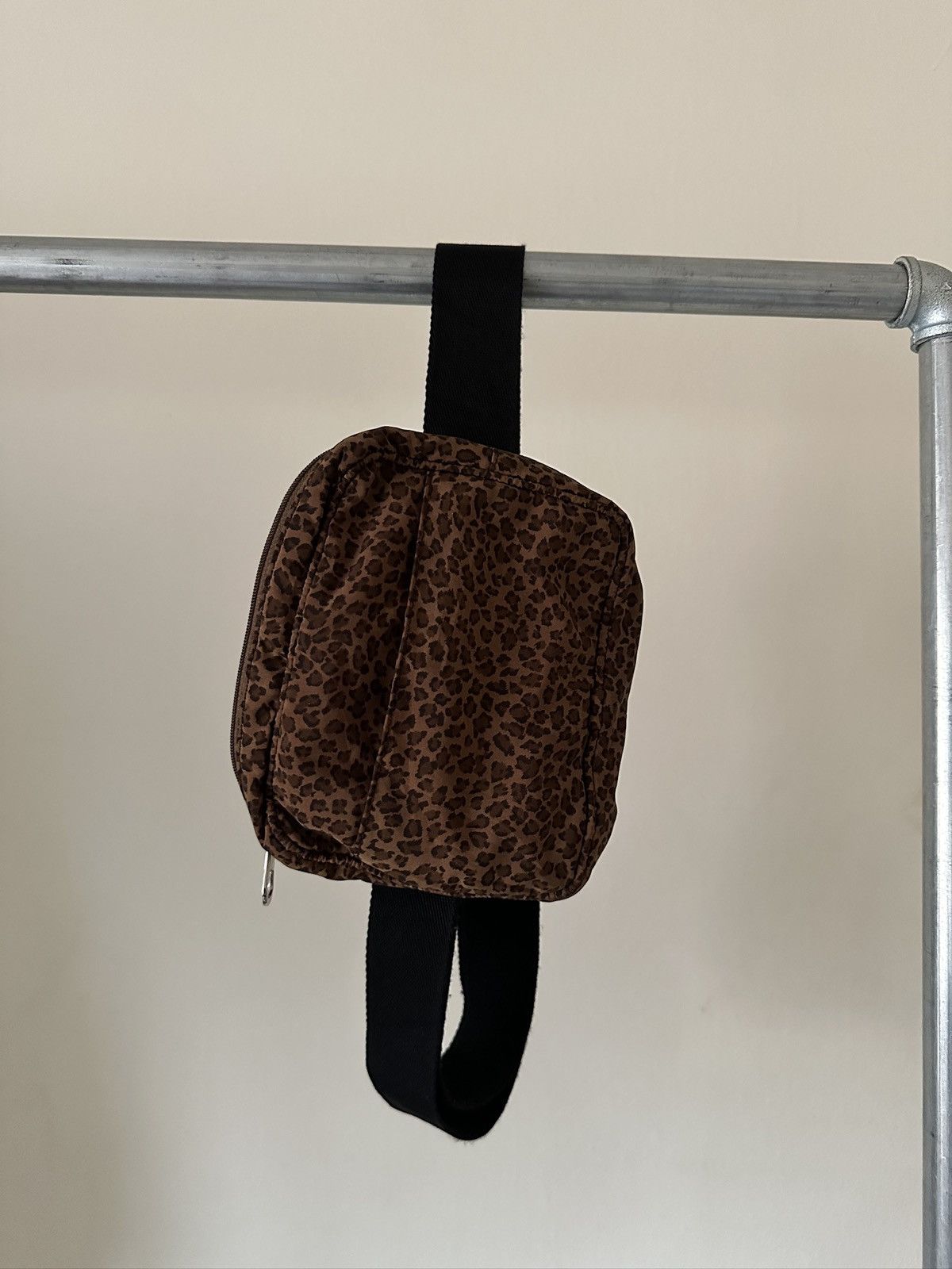 Bottega Veneta 2000s Bottega Veneta Leopard Waist Bag Size ONE SIZE - 2 Thumbnail