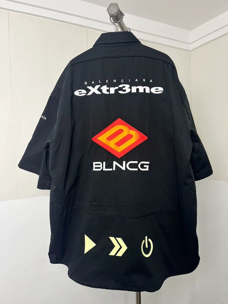 Balenciaga Balenciaga size 38 Black short-sleeved embroidered shirt Size US XS / EU 42 / 0 - 6 Thumbnail