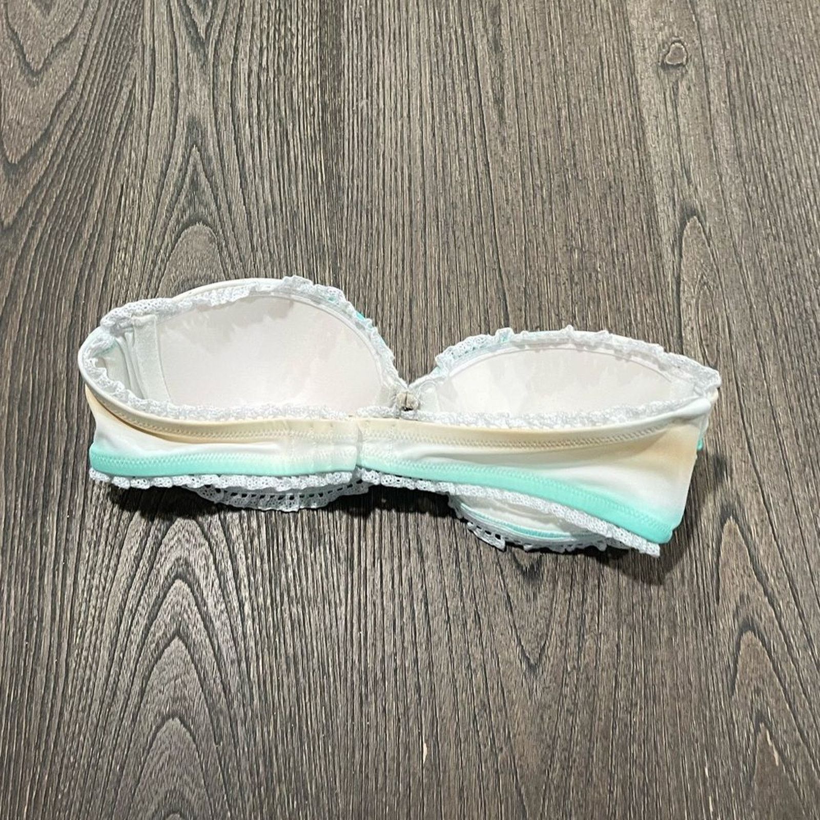 Victoria's Secret Victoria's Secret Blue Beige Ombre Bikini Top Size 32B Size ONE SIZE - 2 Thumbnail