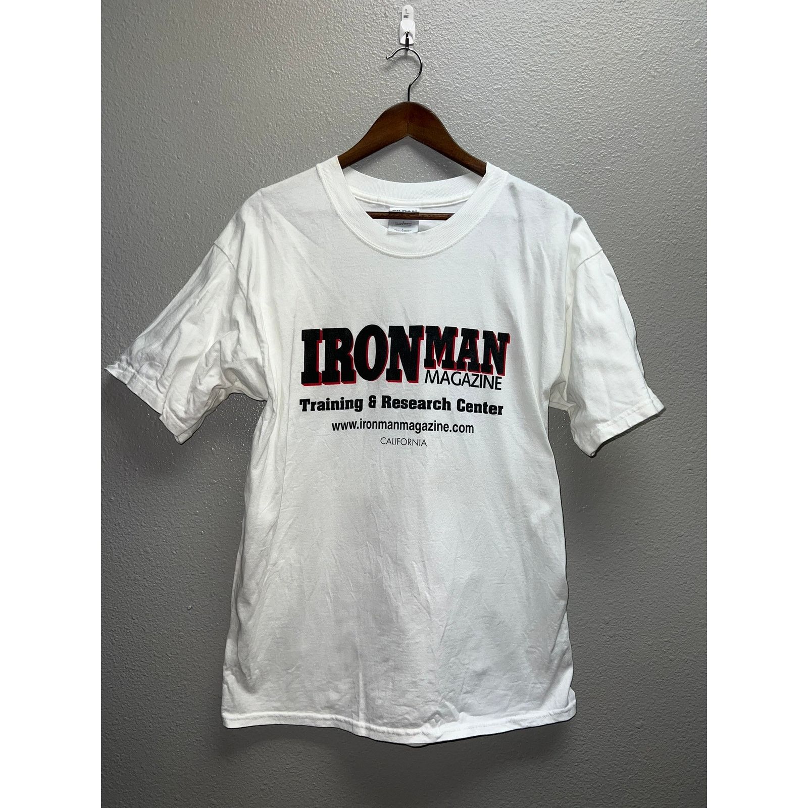 Gildan Vintage Ironman Magazine Shirt Training Research Tee 90s L Size US L / EU 52-54 / 3 - 1 Thumbnail