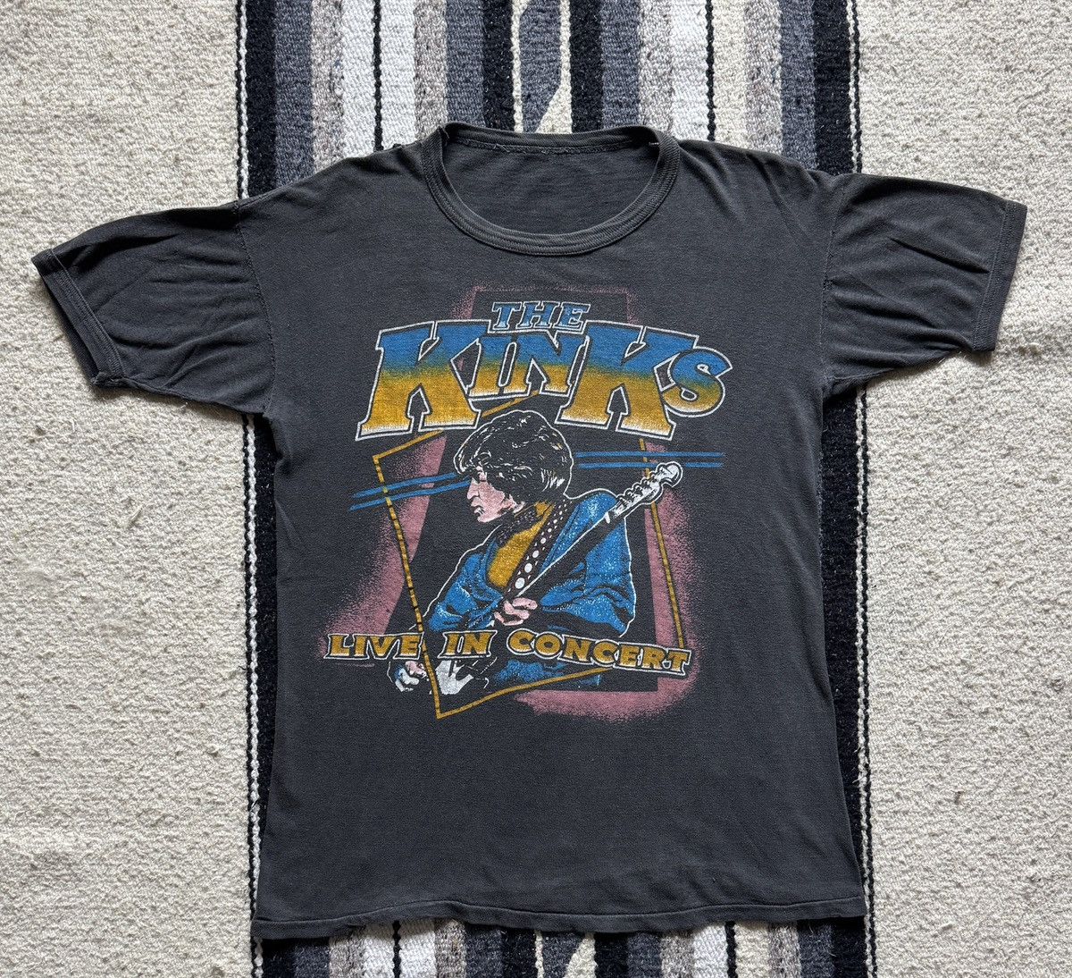 Vintage Vintage 1980 The Kinks “One For The Road” Band T-Shirt M Size US M / EU 48-50 / 2 - 1 Thumbnail