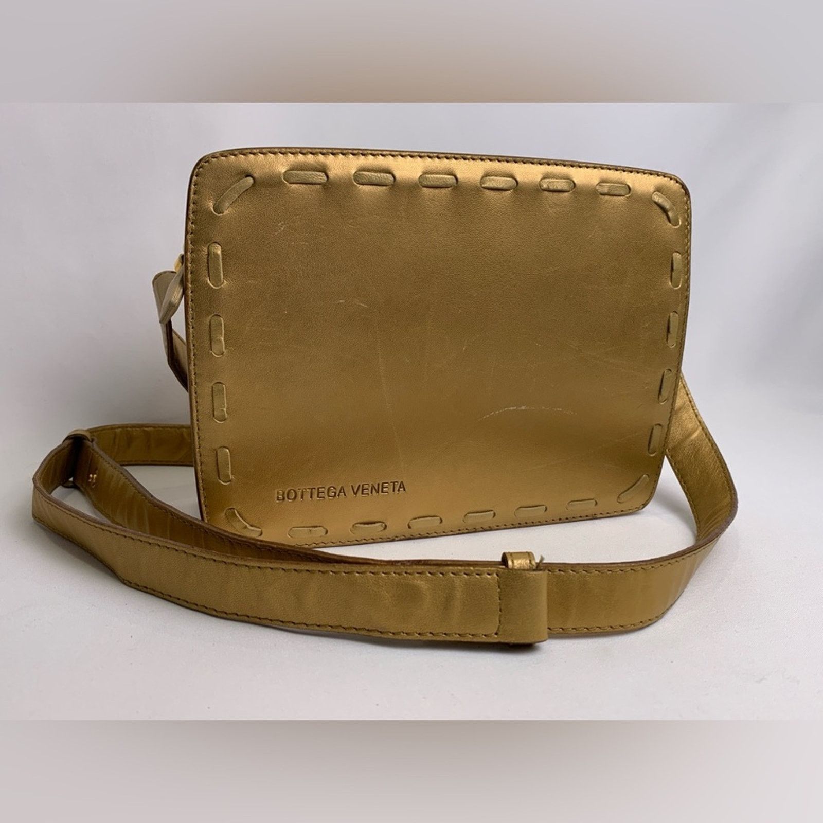 Bottega Veneta Rare Unique Bottega Veneta Gold Crossbody Bag Size ONE SIZE - 1 Thumbnail