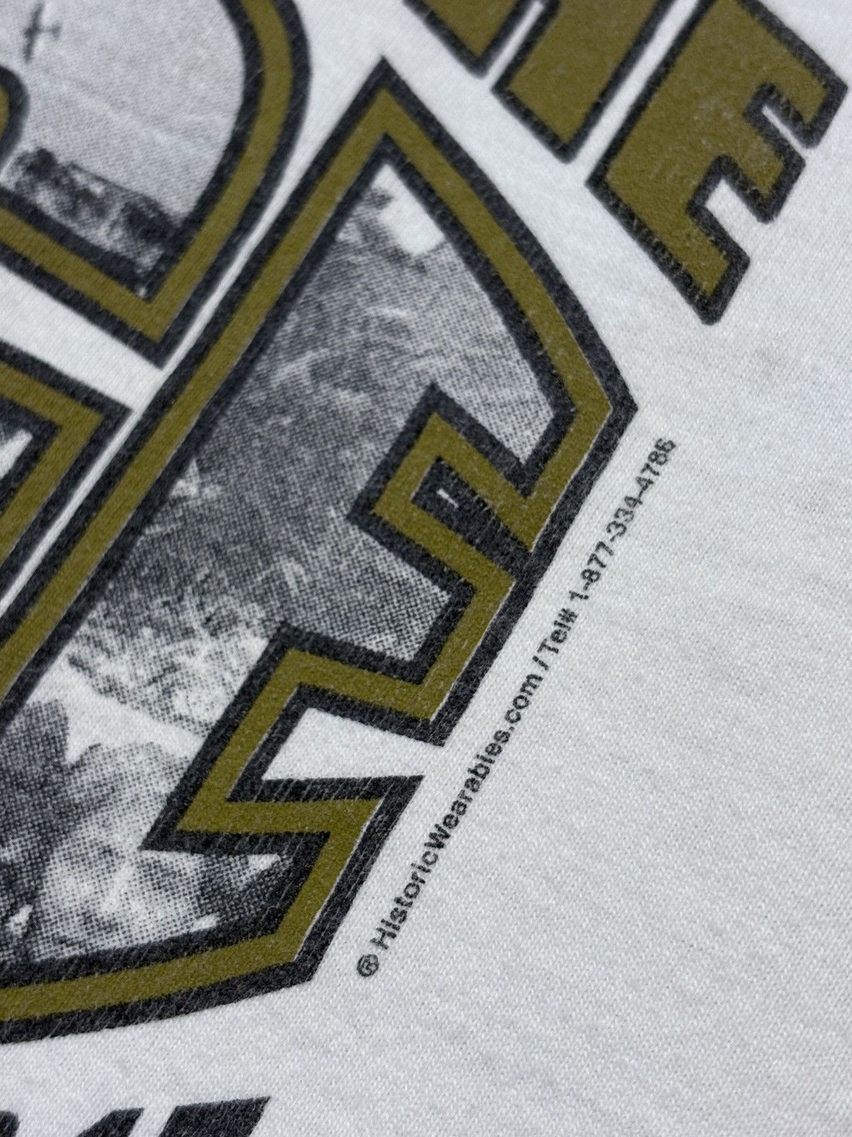 Vintage 90’s Battle of the The Bulge Vintage World War II Tee Shirt Size US M / EU 48-50 / 2 - 6 Thumbnail