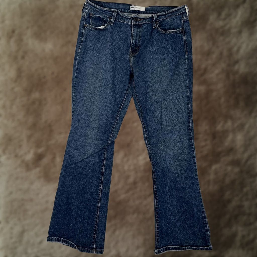 Levi's Levi's Jeans 515 Bootcut Womens 14 W32 L32 Medium Blue Denim Stretch Cotton Blend Spandex Size 36" / US 14 / IT 50 - 1 Thumbnail