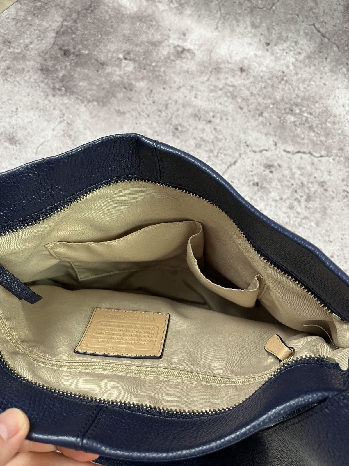 Coach Coach Navy Pebbled Leather Hobo Shoulder Bag Large Size ONE SIZE - 9 Thumbnail