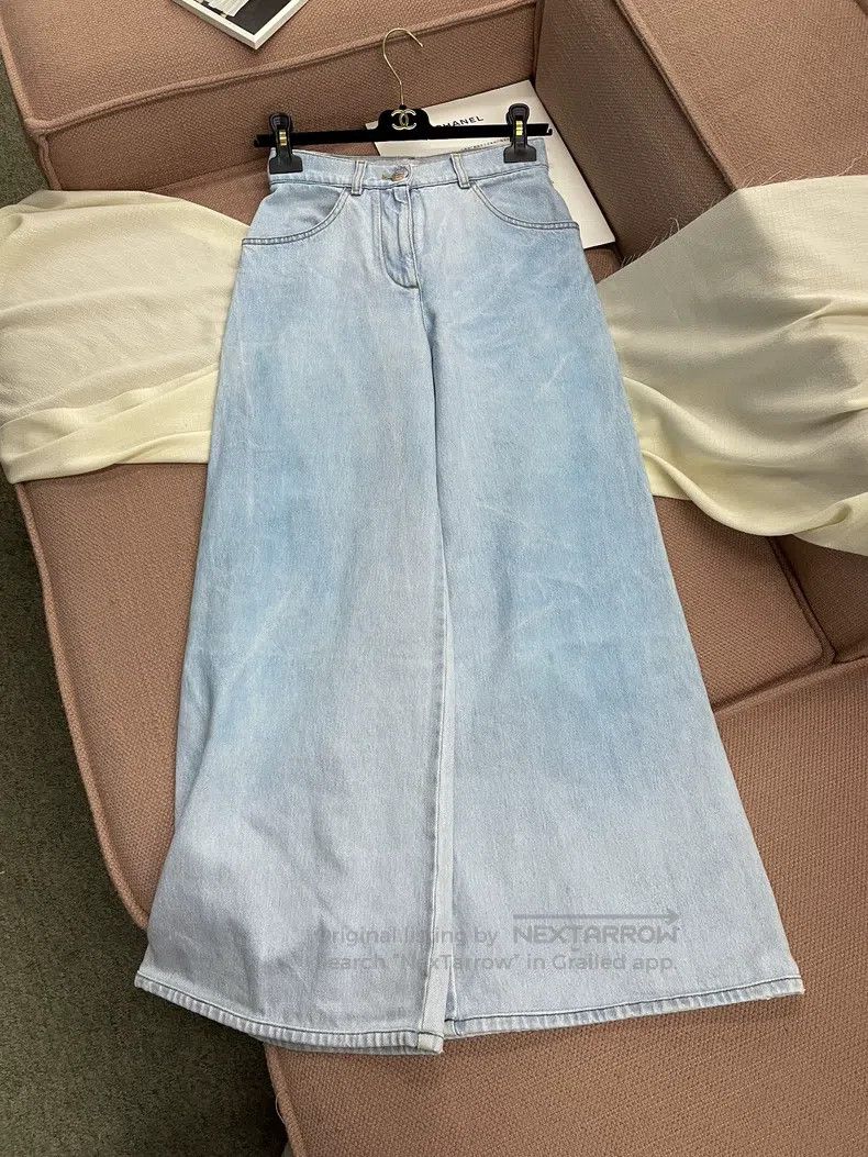 Chanel Chanel 24C blue gradient denim wide-leg trousers Size 42" / US 20 - 1 Thumbnail