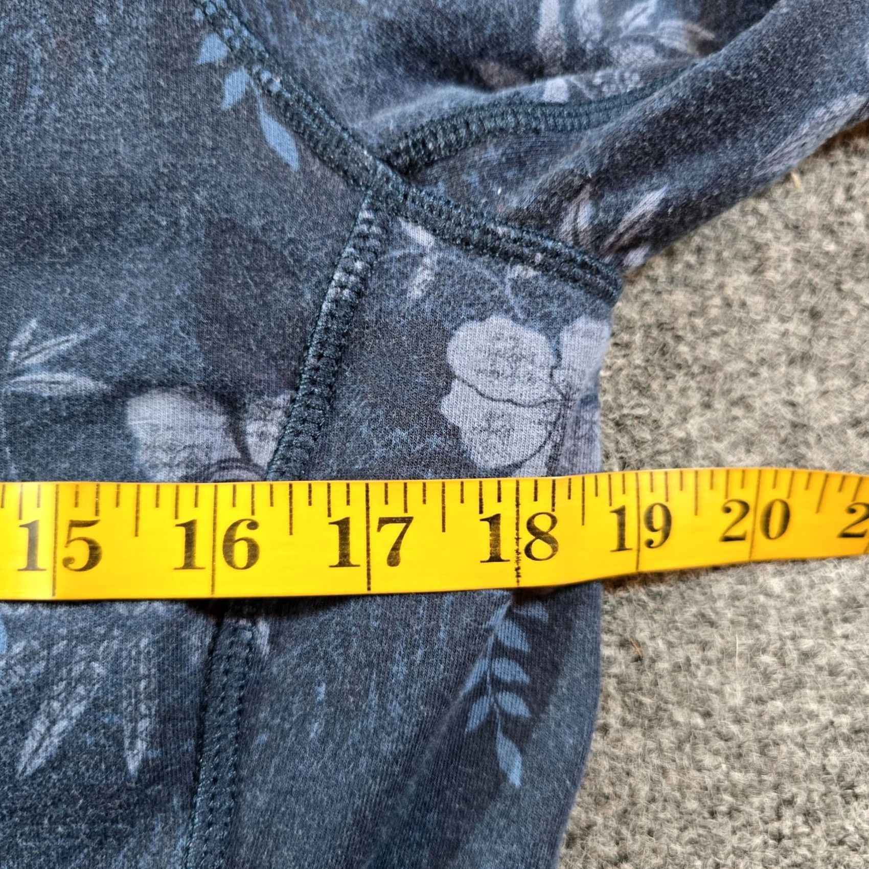 Tommy Bahama Tommy Bahama Hoodie Sweatshirt Womens Small Blue Floral Aloha Full Zip Hooded Zip Embroidered Logo Knit Cotton Blend Jacket Size S / US 4 / IT 40 - 6 Thumbnail