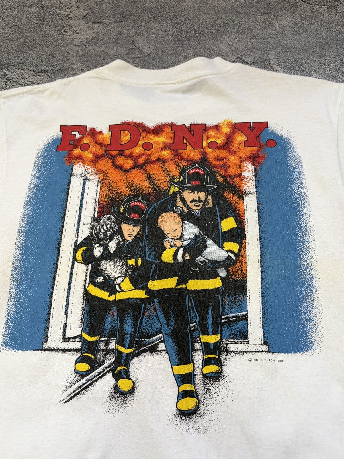 Tultex Vintage 1992 FDNY Firefighter T-Shirt USA Single Stitch L Size US XXL / EU 58 / 5 - 11 Thumbnail