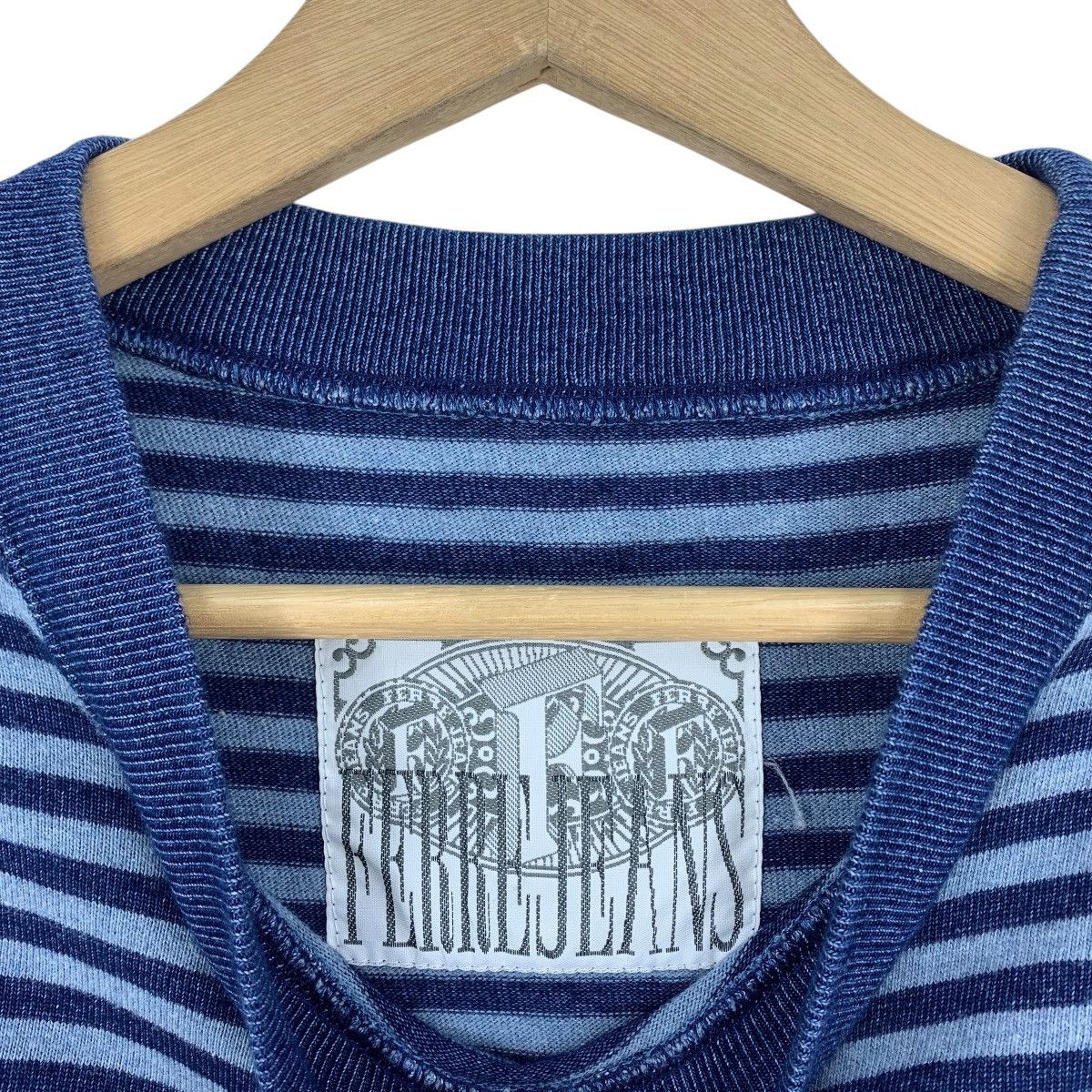 Gianfranco Ferre × Japanese Brand × Vintage Vintage 90s GIANFRANCO FERRE Small spellout stripe tee Size US L / EU 52-54 / 3 - 4 Thumbnail
