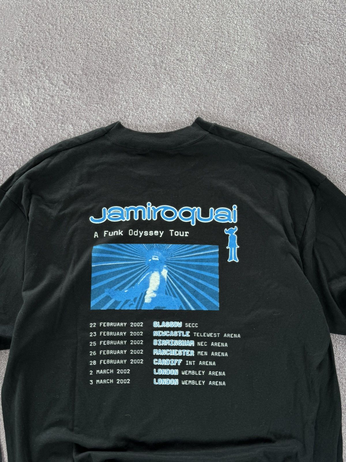 Band Tees Vintage 2002 Jamiroquai A Funk Odyssey Tour T Shirt Rare Size US XL / EU 56 / 4 - 8 Thumbnail
