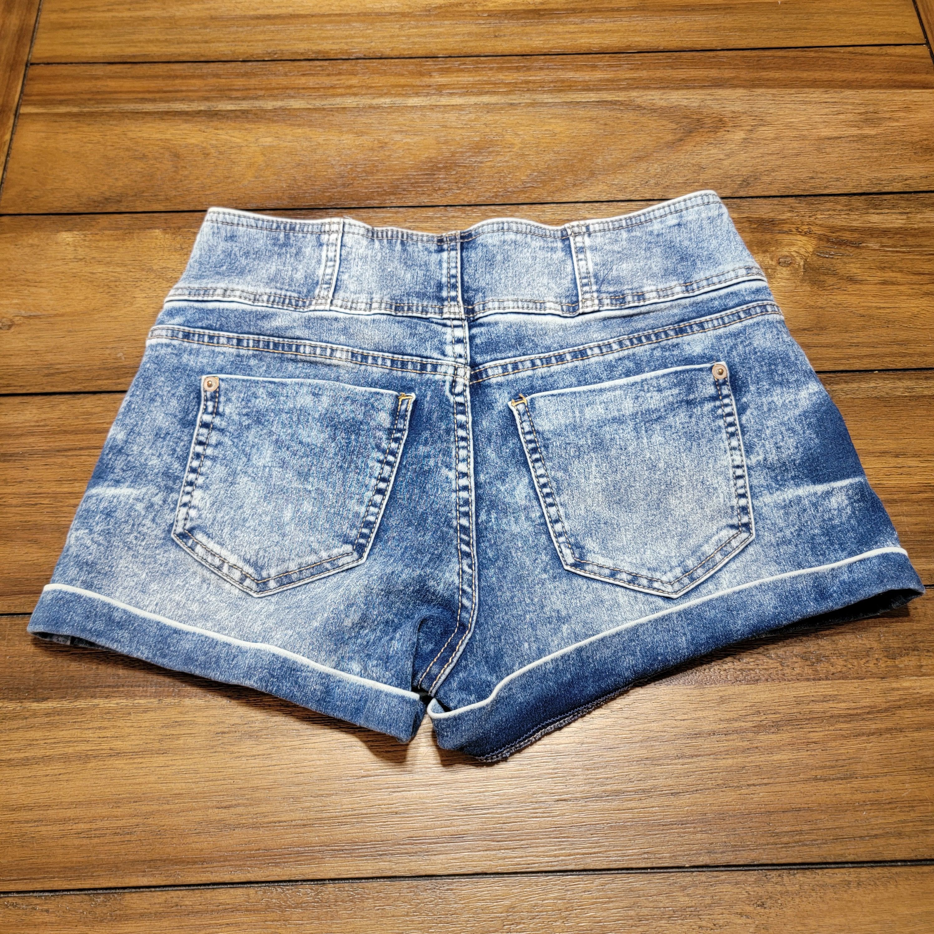 Other No Boundaries High Rise Denim Shorts - Size 11 Junior Size 28" / US 6 / IT 42 - 3 Thumbnail