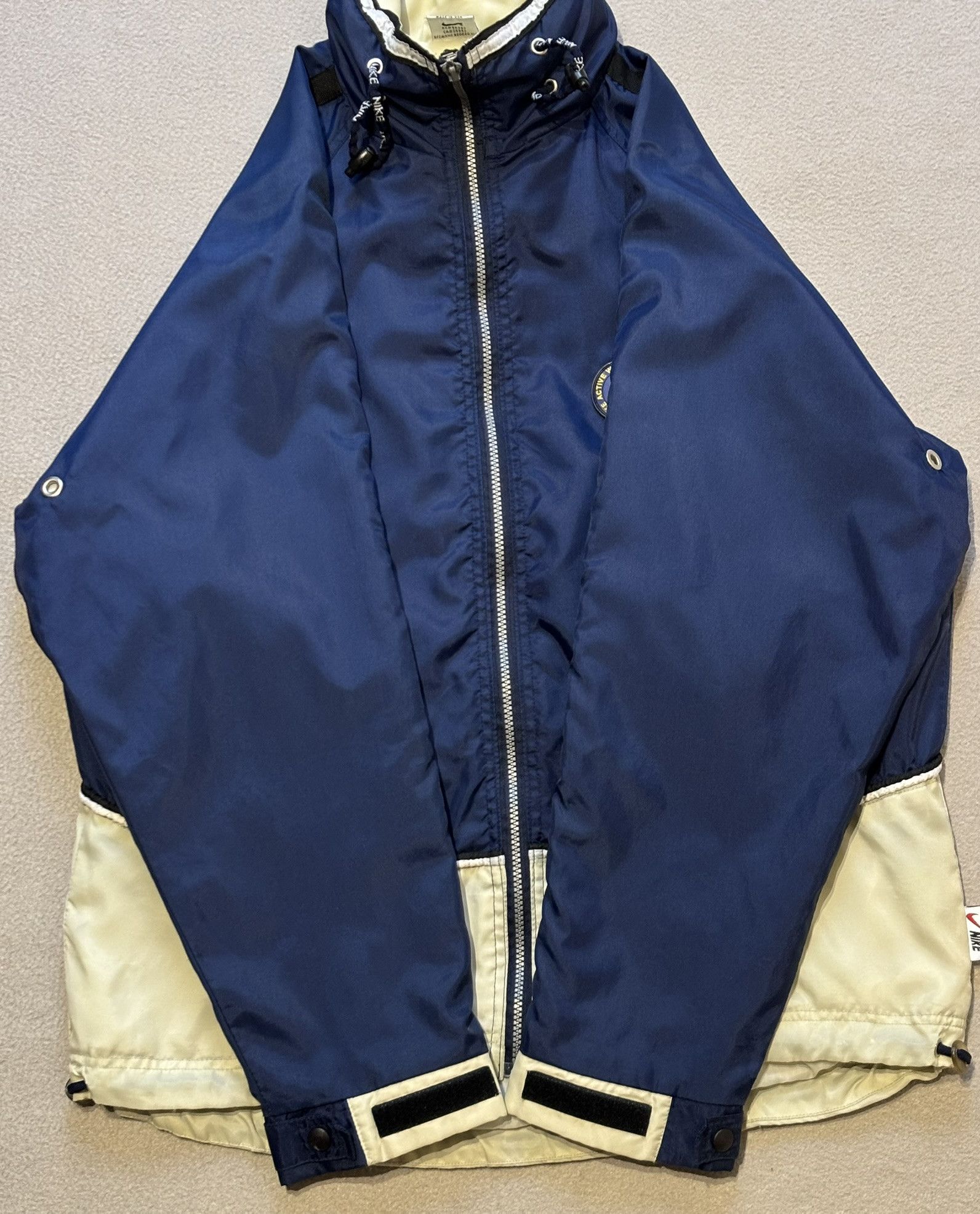 Nike Nike vintage 90s jacket Medium Active Wear Original Creation Size US M / EU 48-50 / 2 - 9 Thumbnail