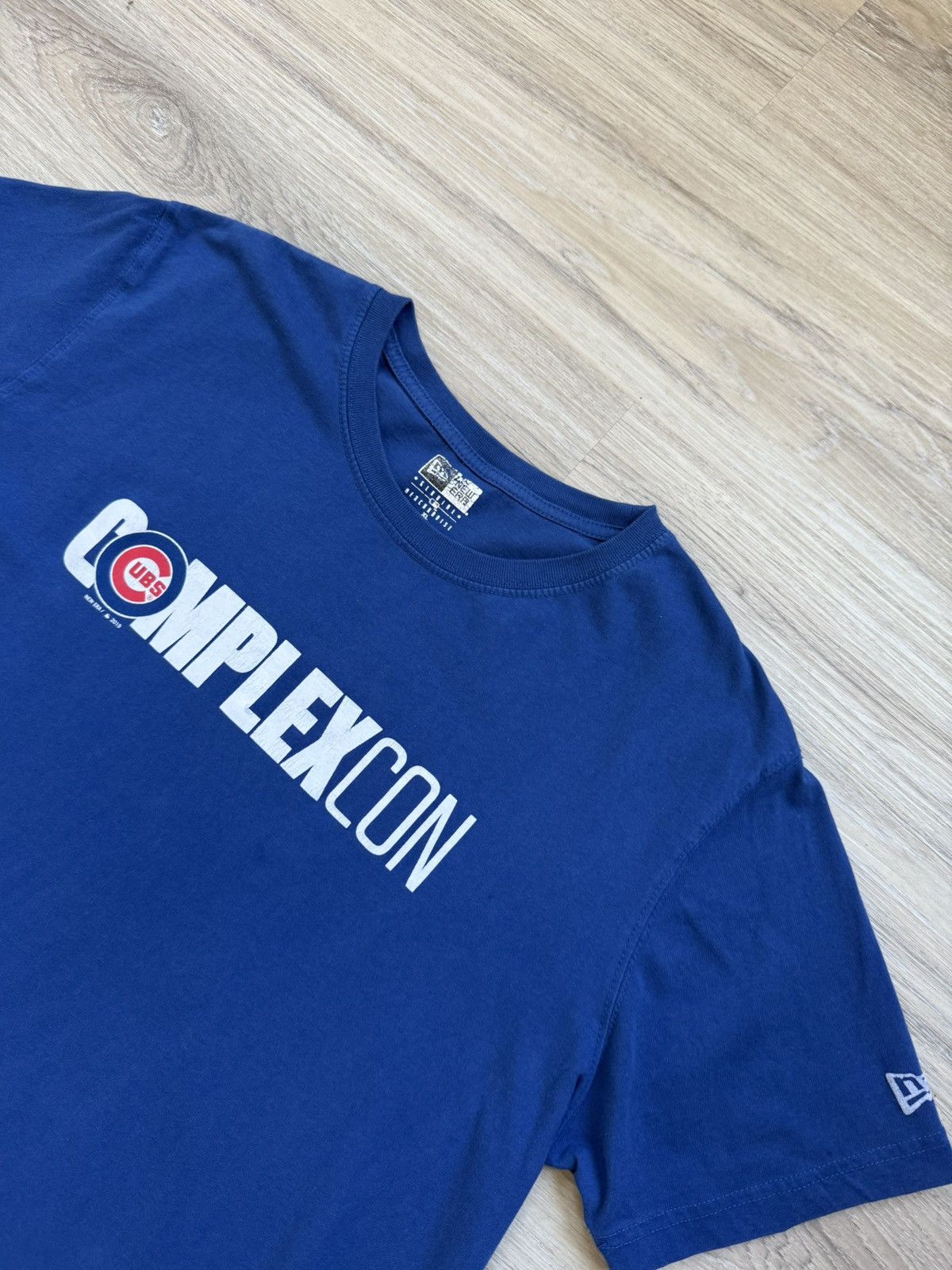 Complex × MLB × New Era Complexcon Chicago Cubs T-shirt Size US XL / EU 56 / 4 - 2 Thumbnail