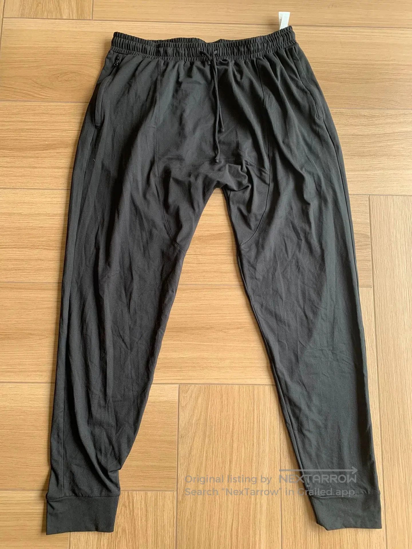Other Alo Yoga Conquer Revitalize Pant. Size US 32 / EU 48 - 1 Thumbnail