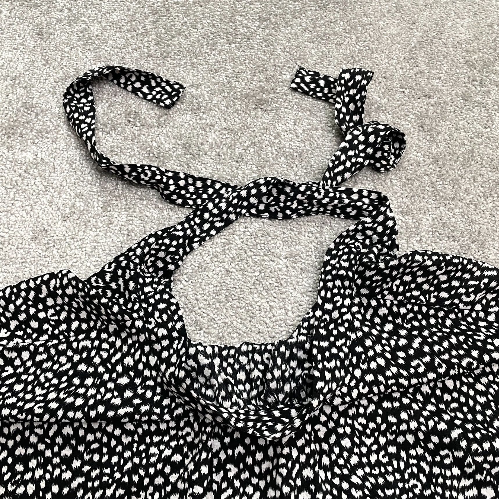 Shein SheIn Printed Blouse Womens XL Black White Mock Neck Short Sleeve Casual Top Size XL / US 12-14 / IT 48-50 - 3 Thumbnail