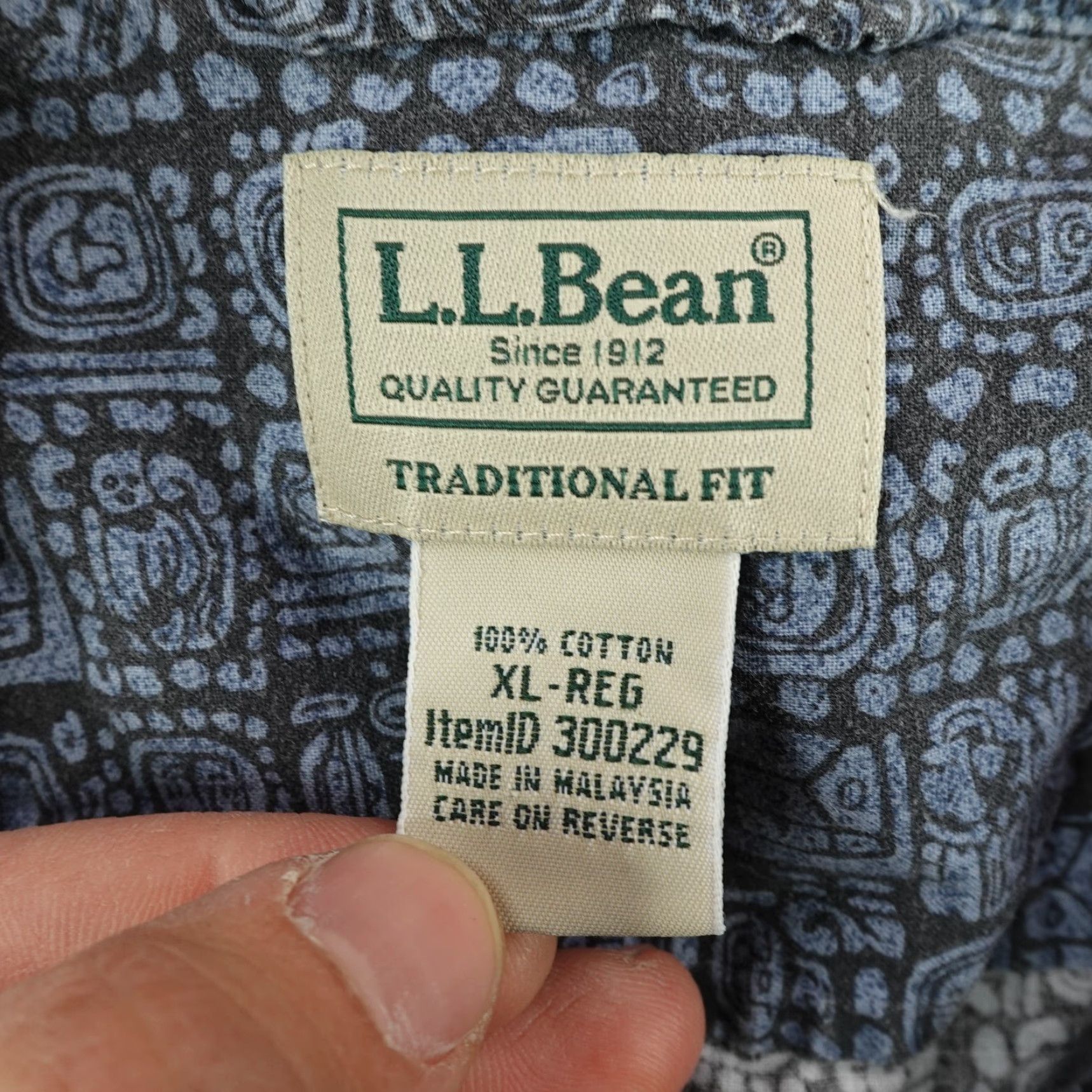 Vintage L.L. Bean Button-Up Shirt Mens XL Blue Geometric Tribal Outdoor Casual Size US XL / EU 56 / 4 - 7 Thumbnail