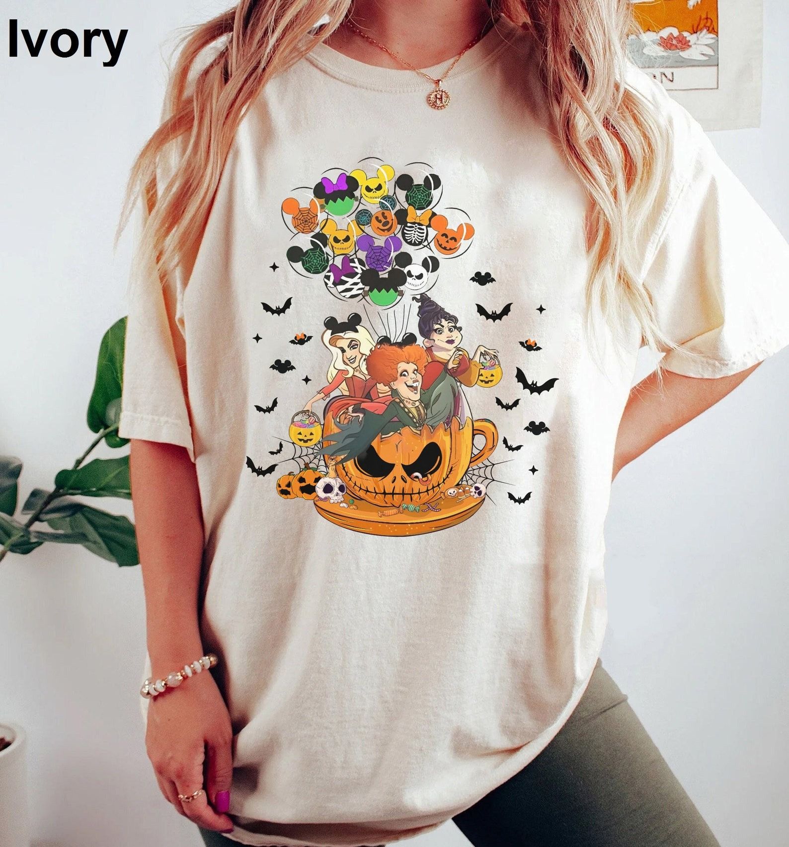 Designer × The Unbranded Brand Comfort Colors Shirt, Halloween Party Shirt Size XL / US 12-14 / IT 48-50 - 1 Thumbnail