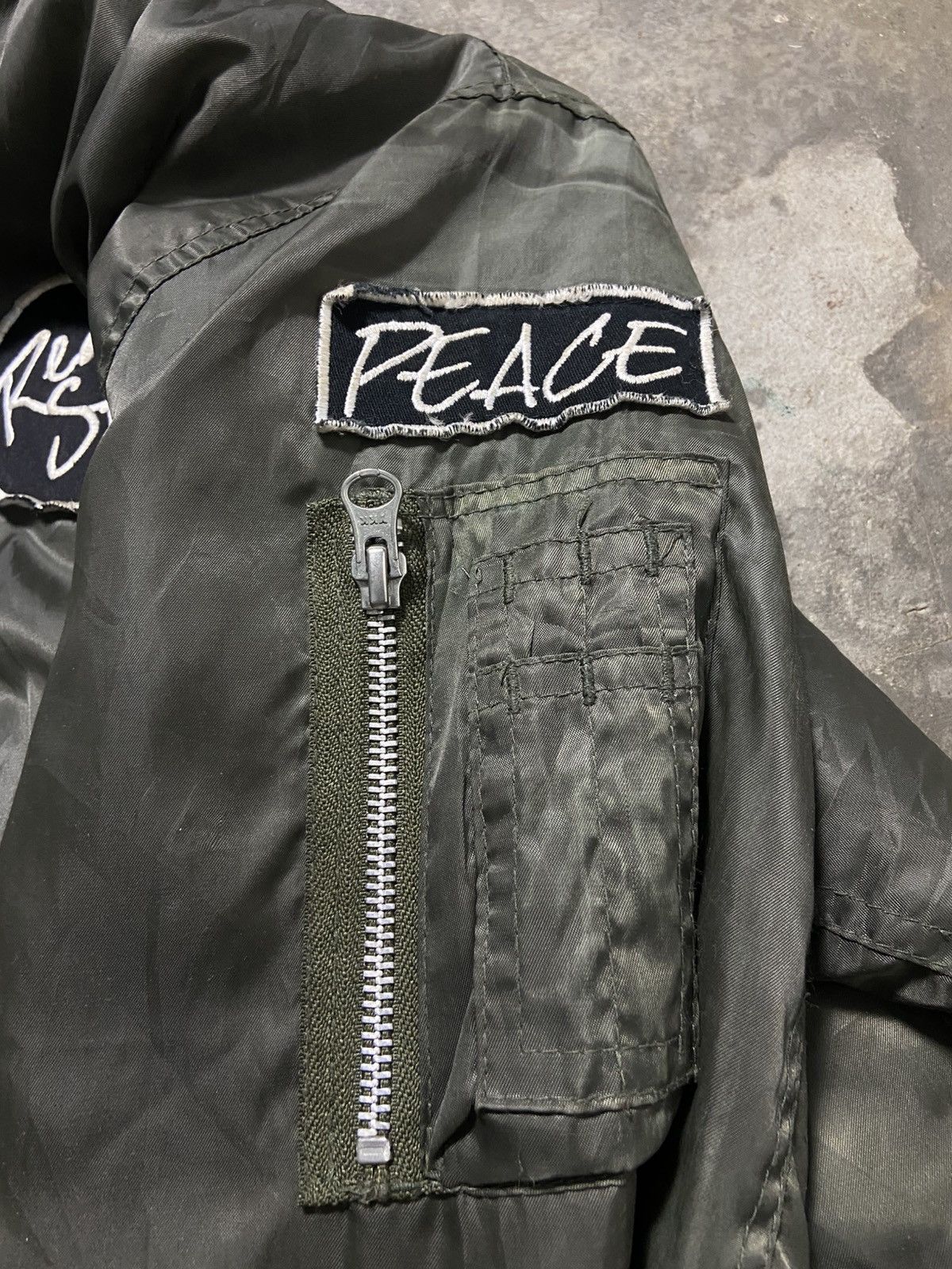 Alpha Industries G.R.F Military Garment Bomber Jacket Size US L / EU 52-54 / 3 - 12 Thumbnail